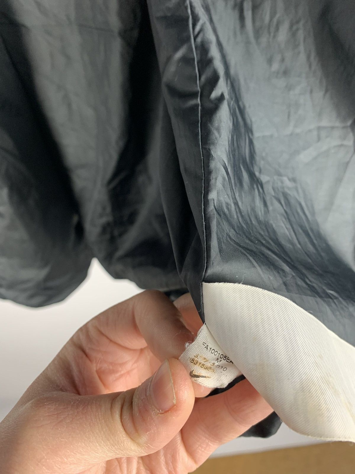 Nike ACG Nike ACG Full Zip Light Jacket Men’s Size M Outdoor Gorpcore Size US M / EU 48-50 / 2 - 21 Thumbnail