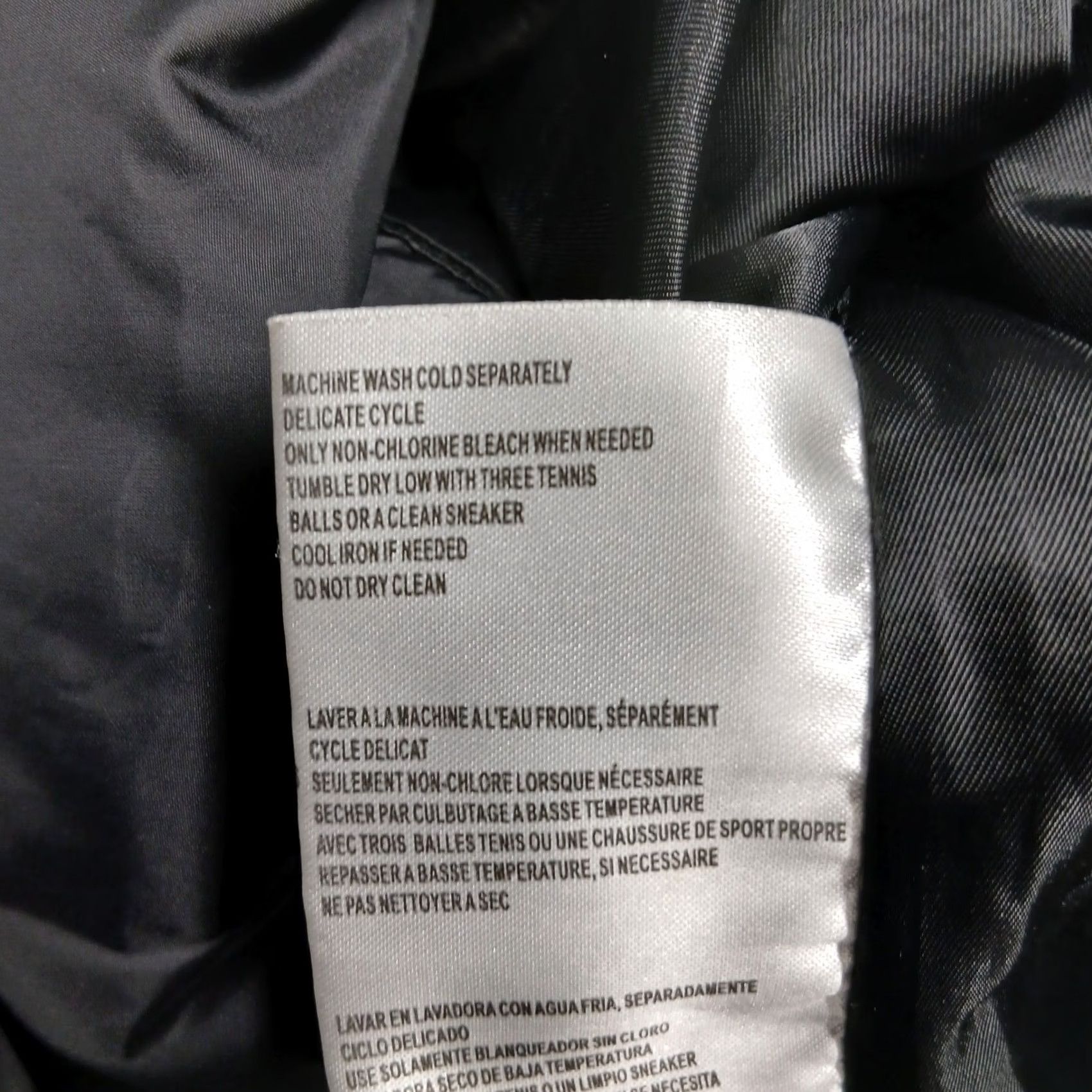 Vintage Michael Kors Women's Down Puffer Coat Small Black Zip Front Quilted Jacket (Coat) Size S / US 4 / IT 40 - 5 Thumbnail