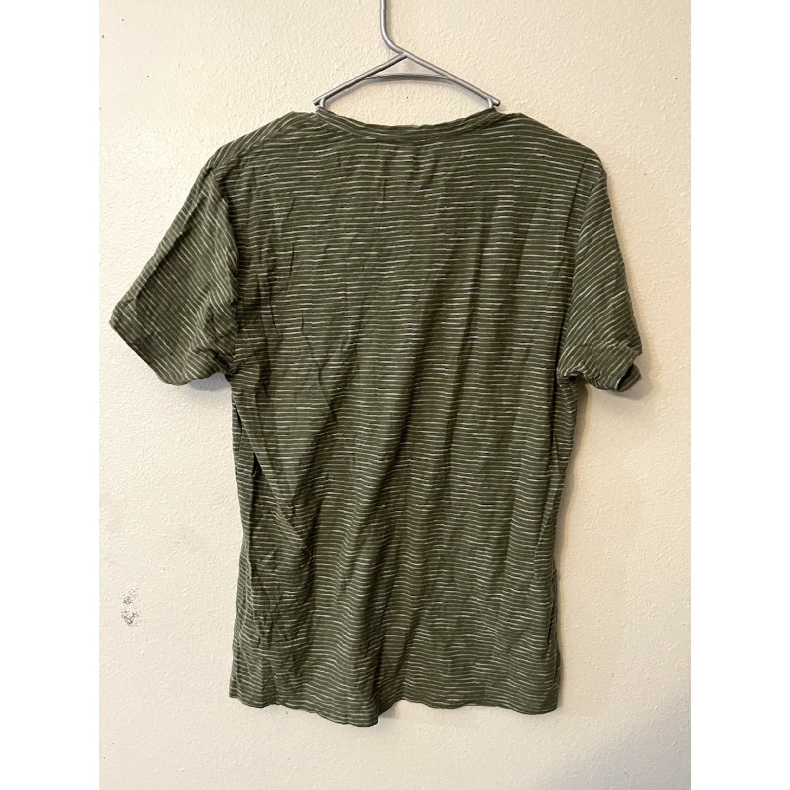 Old Navy Old Navy T-Shirt Mens S Olive Green Striped V-Neck Short Sleeve Cotton Knit Shirt Size US S / EU 44-46 / 1 - 2 Thumbnail