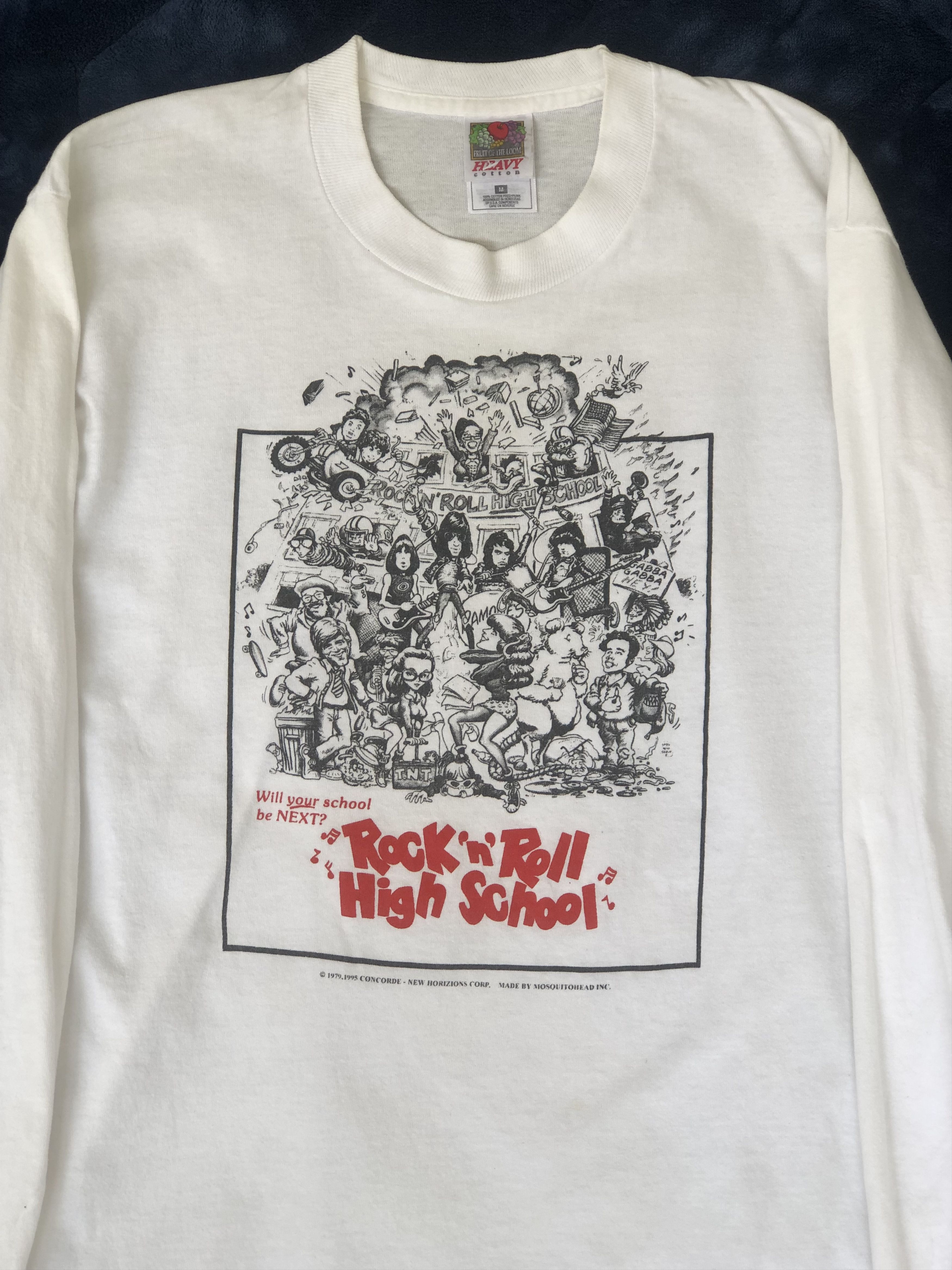 Band Tees Vintage 90s RAMONES Rock N Roll High School Size US M / EU 48-50 / 2 - 1 Thumbnail