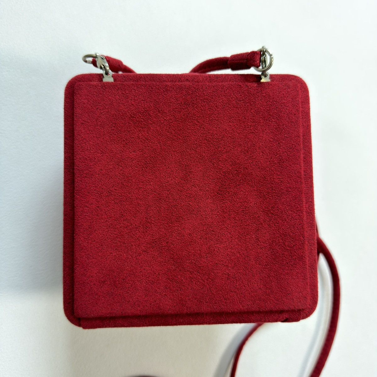 Maison Margiela A/W 10 Red Velvet ‘Trinket Box’ Hand Bag Size ONE SIZE - 18 Thumbnail