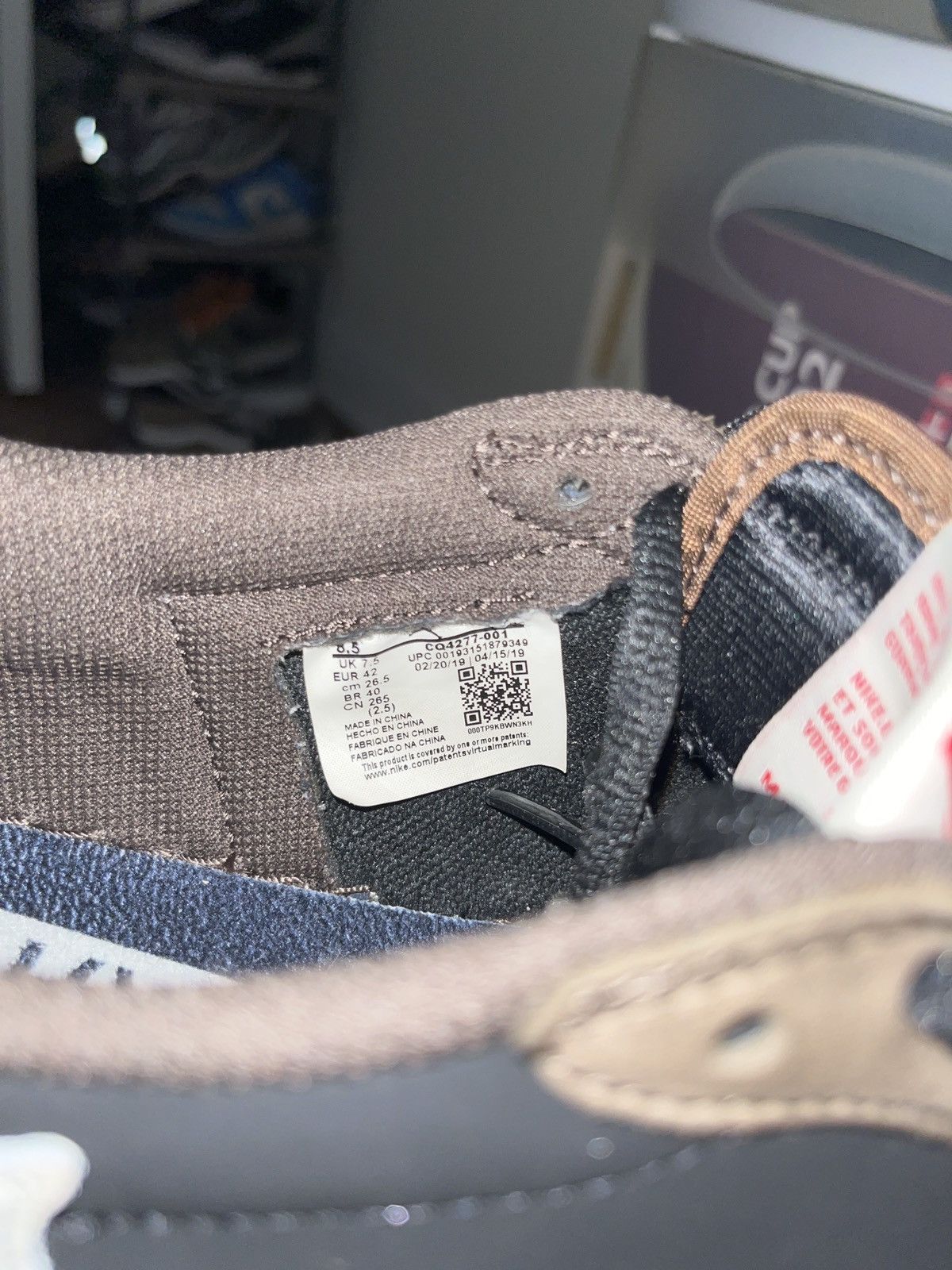 Nike × Travis Scott Travis Scott Jordan 1 Low “Mocha” Size US 8.5 / EU 41-42 - 10 Thumbnail
