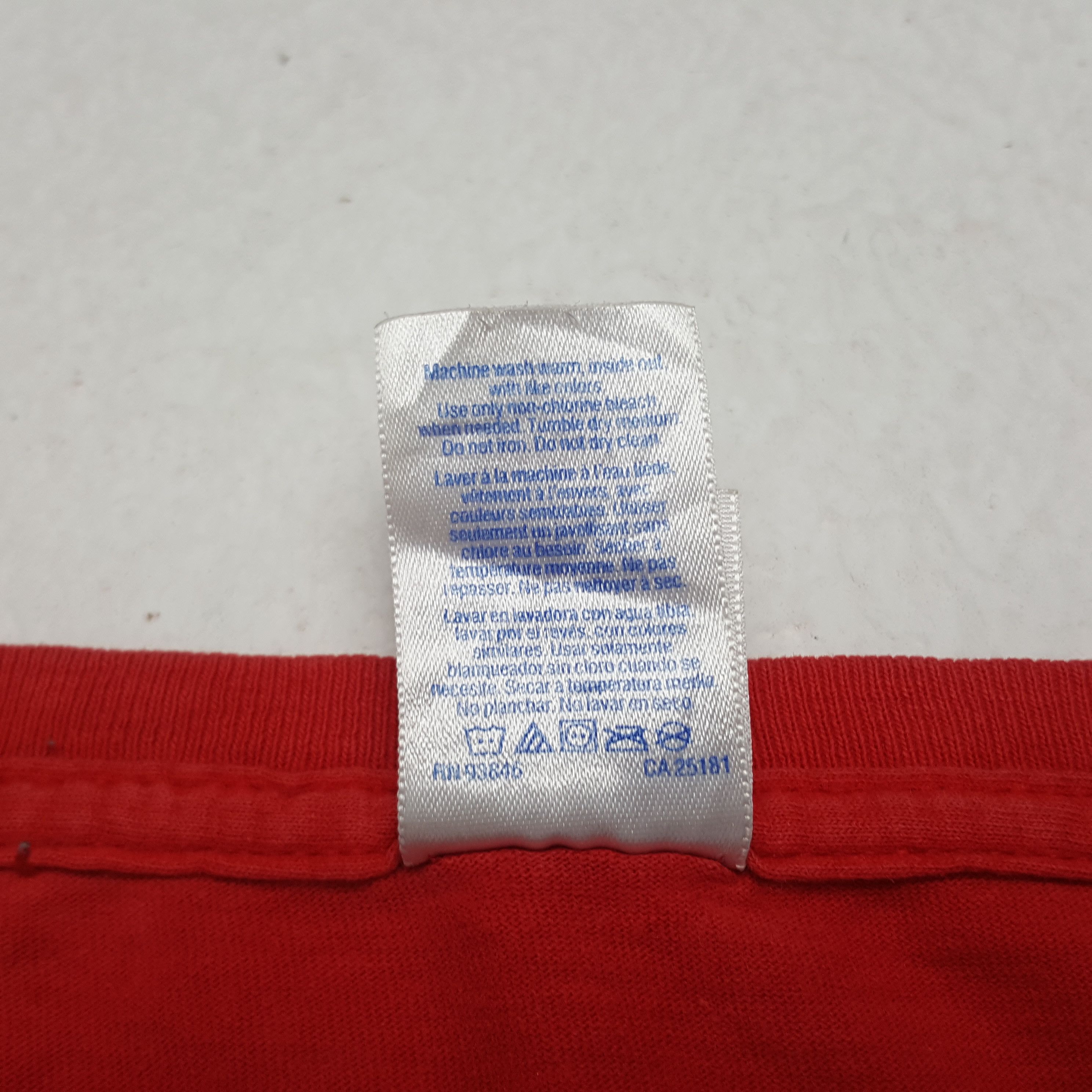 Band Tees × Vintage Vintage Red Taylor Swift Tshirt Size US L / EU 52-54 / 3 - 6 Thumbnail