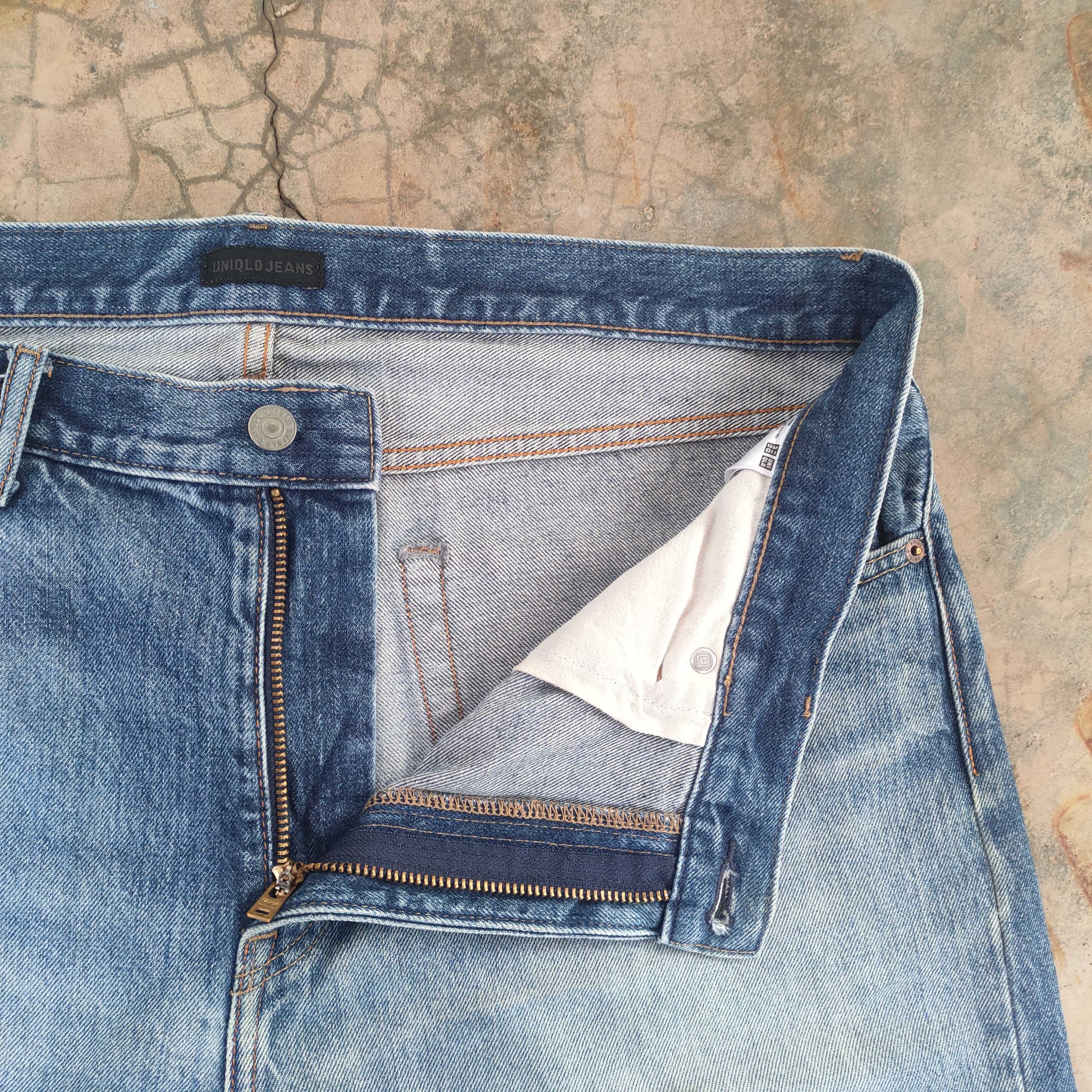 Japanese Brand VINTAGE JAPANESE FADED BLUE JEANS DENIM PANTS Size US 37 - 7 Thumbnail