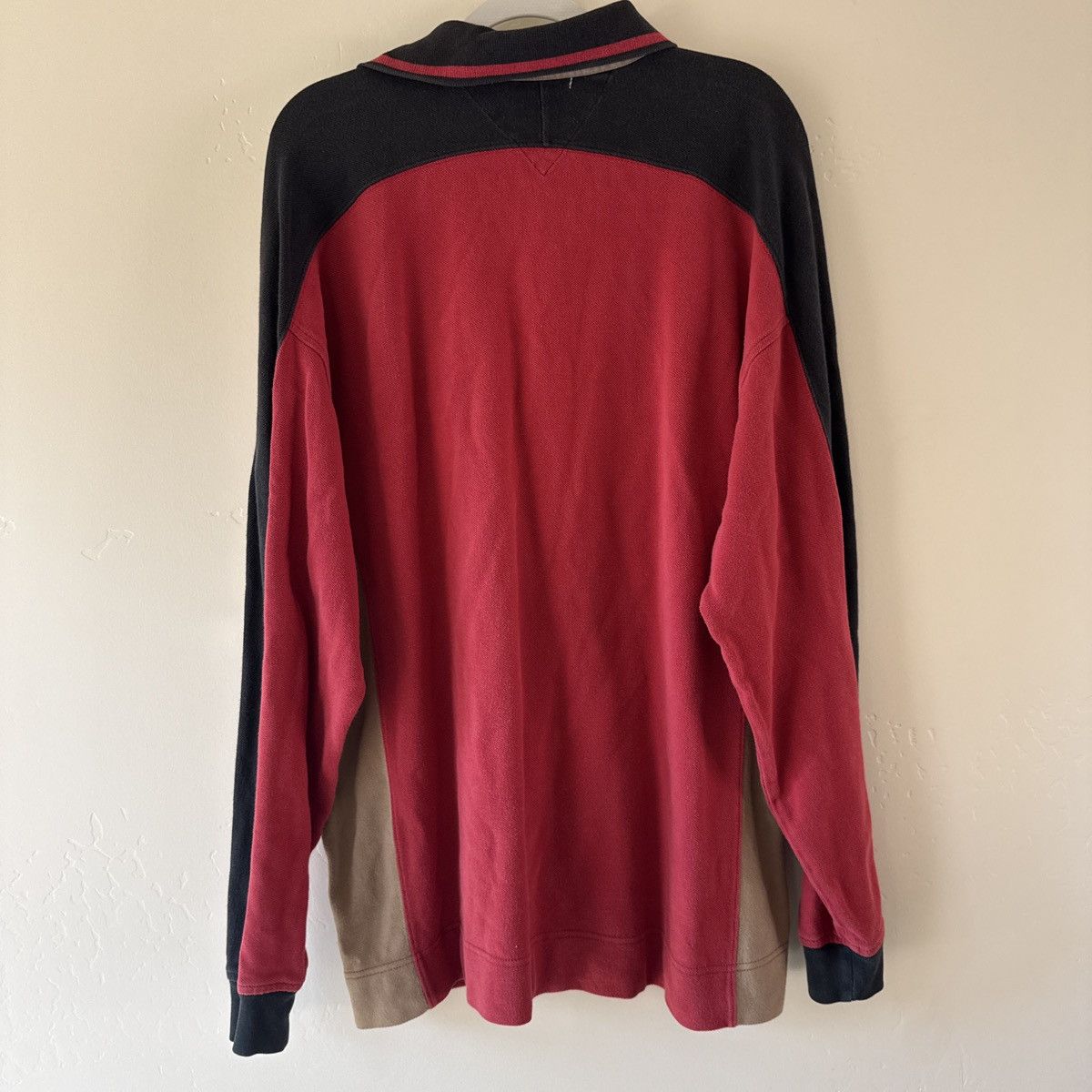 Tommy Hilfiger Rare Tommy Hilfiger Expedition Series Polo Size US XL / EU 56 / 4 - 3 Thumbnail