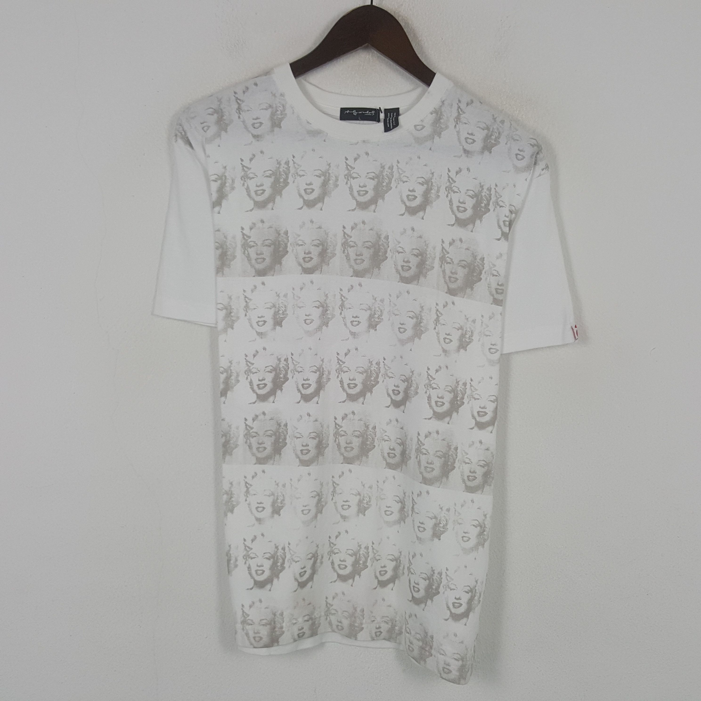 Andy Warhol × Uniqlo Vintage Andy Warhol x Uniqlo Monogram Logo T-Shirt Size US L / EU 52-54 / 3 - 1 Thumbnail