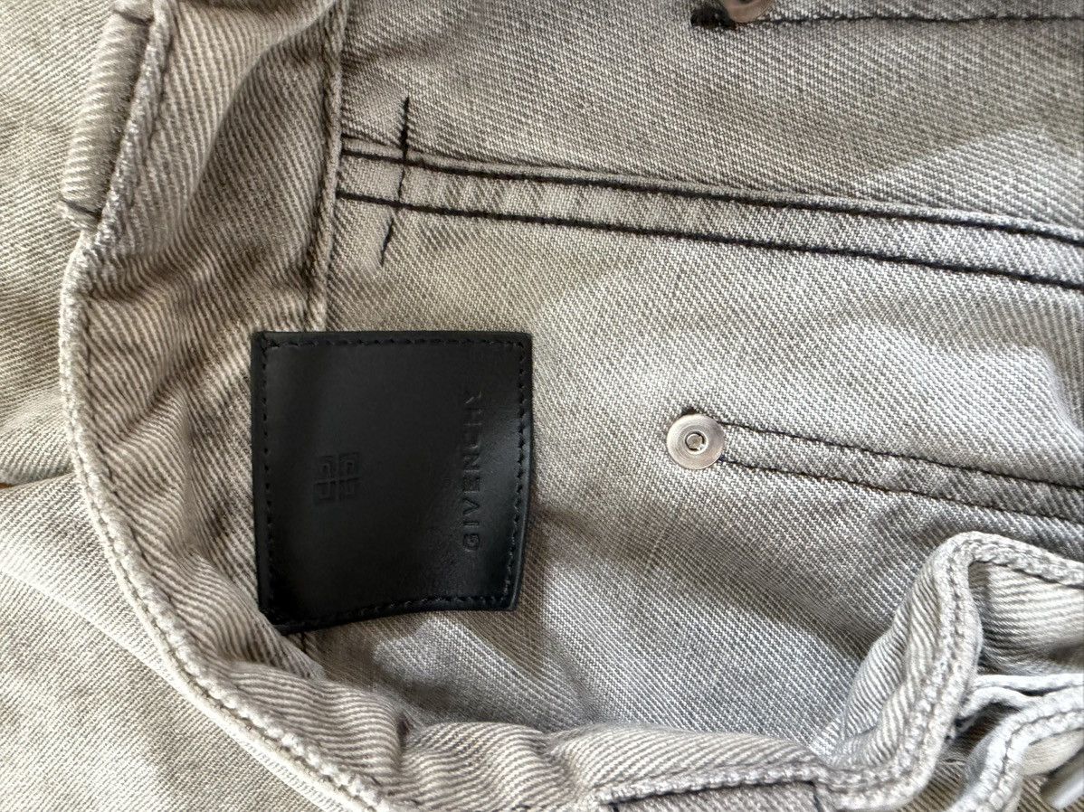 Givenchy Rare Givenchy convertible cargo jeans Size US 32 / EU 48 - 6 Thumbnail