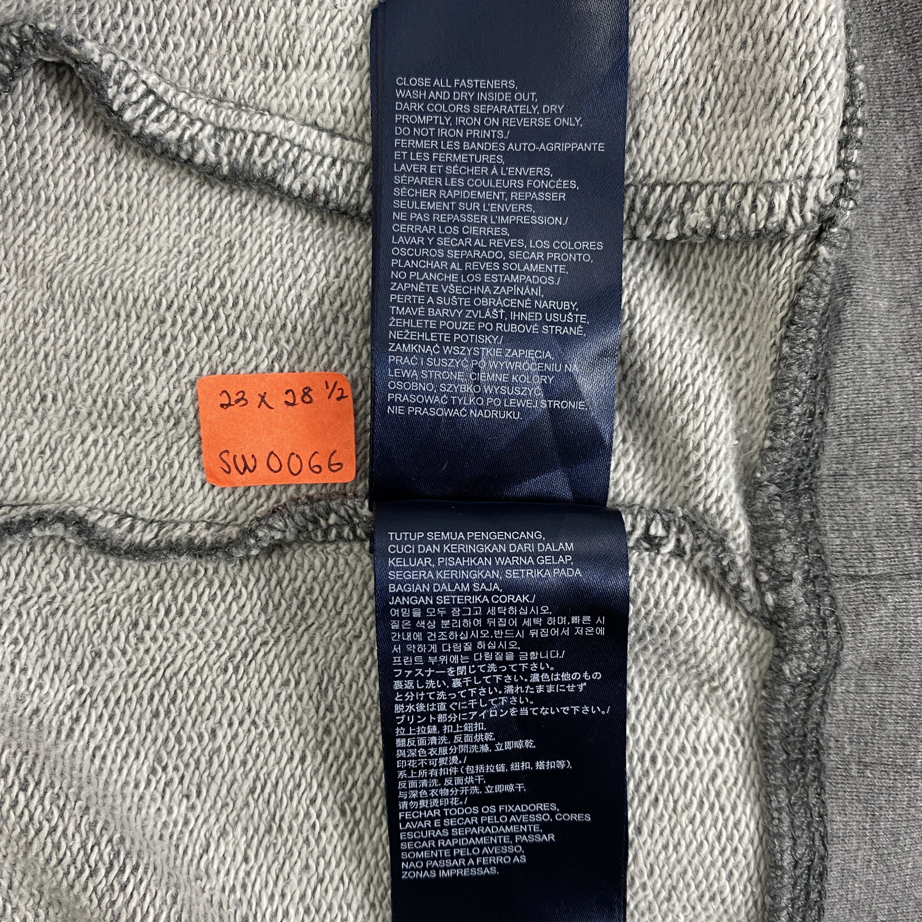 Tommy Hilfiger Vintage Tommy Hilfiger 85 Zipper Hoodie -SW066 Size US L / EU 52-54 / 3 - 10 Thumbnail