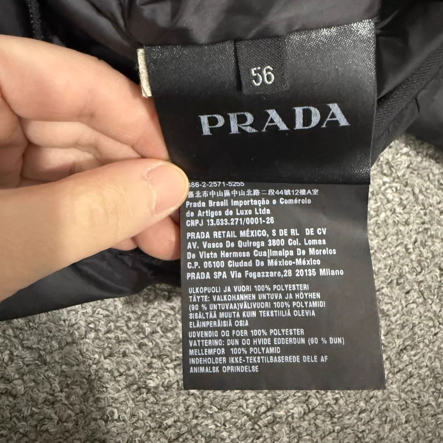 Prada Prada Black Triangle Logo Down Jacket Size 56 Size US XL / EU 56 / 4 - 4 Thumbnail