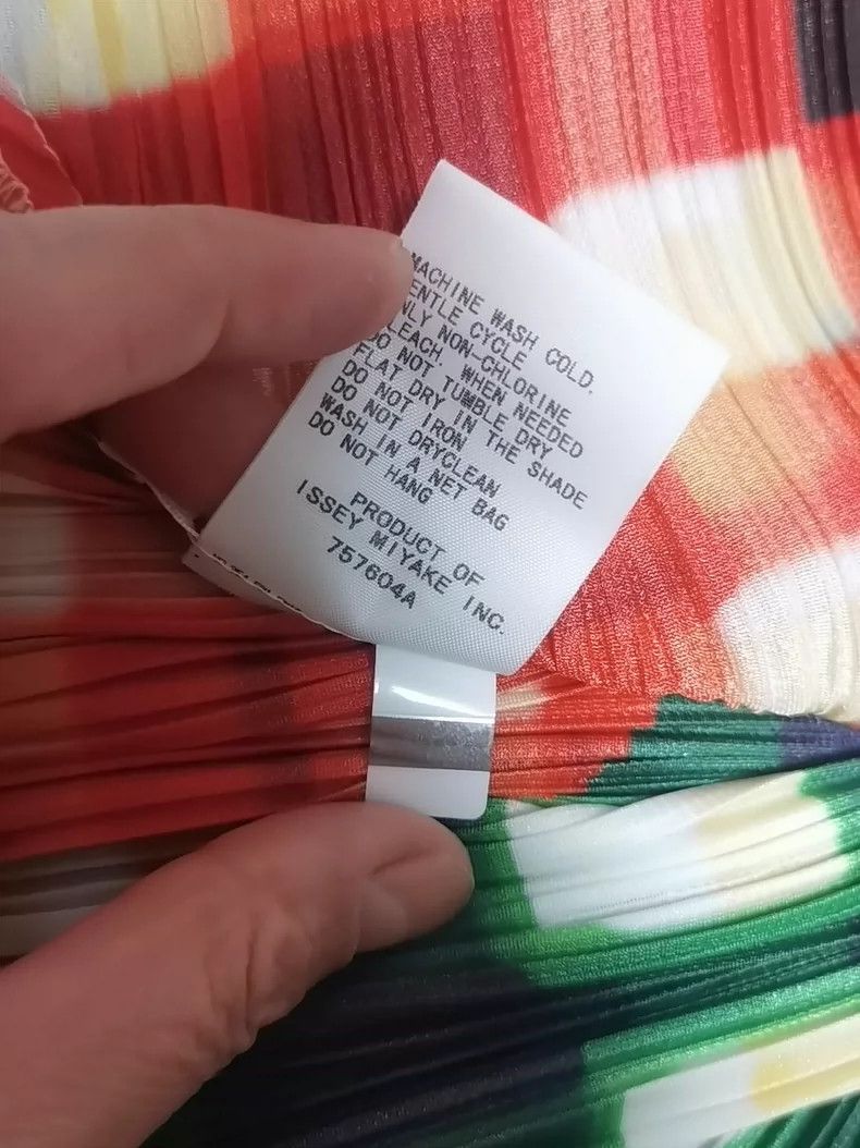 Pleats Please Issey Miyake Issey Miyake size:3 Red and green watermelon dress Size M / US 6-8 / IT 42-44 - 4 Thumbnail