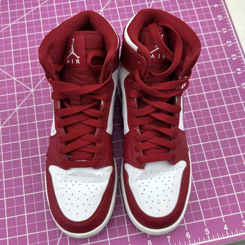 Jordan Brand Air Jordan 1 Retro High Silver Medal 2016 GS Youth 6.5Y Size US 6.5 / EU 39-40 - 3 Thumbnail