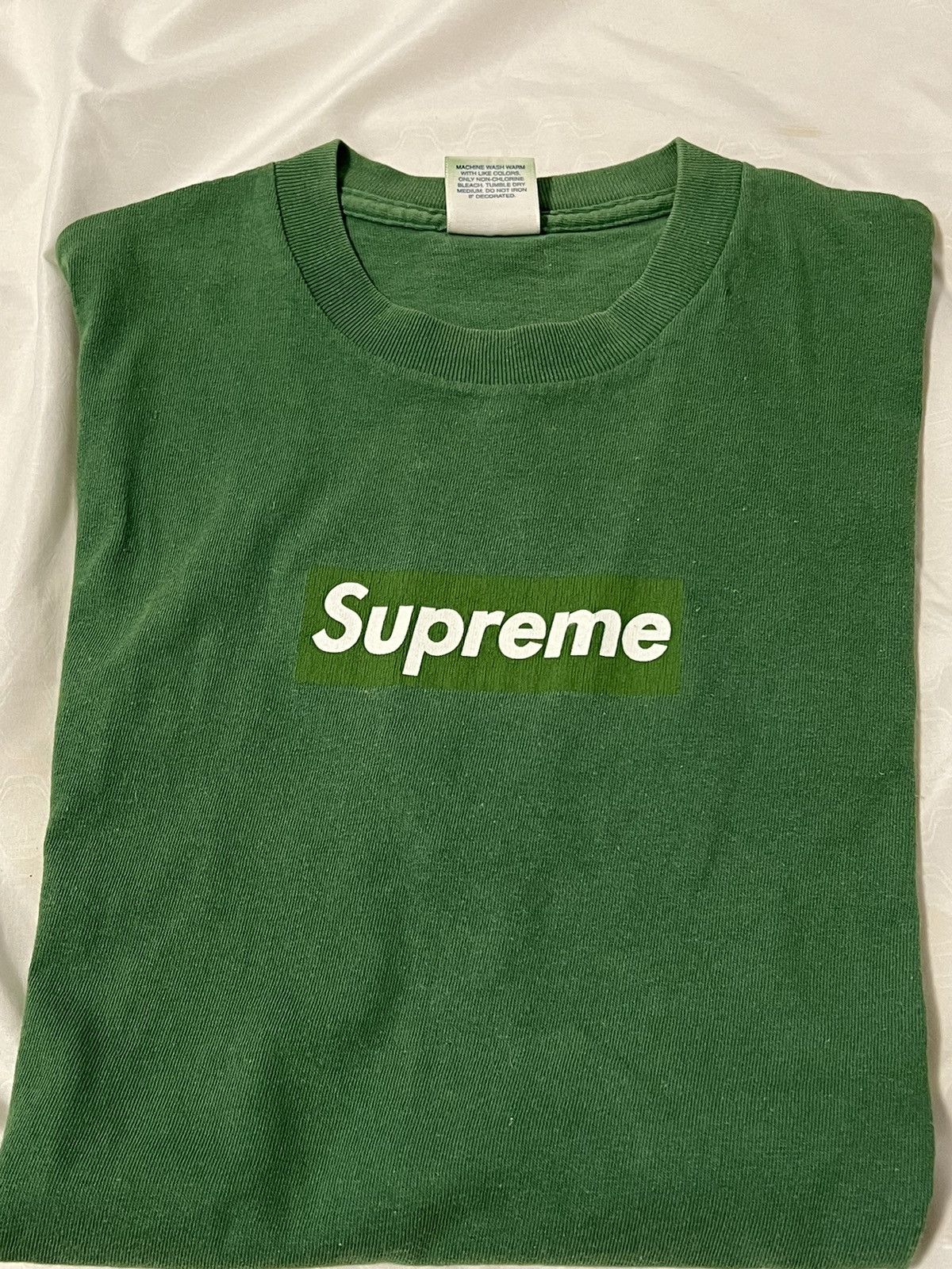 image of Vintage 2002 Kelly Green Supreme Box Logo T Shirt, Men's (Size Large)