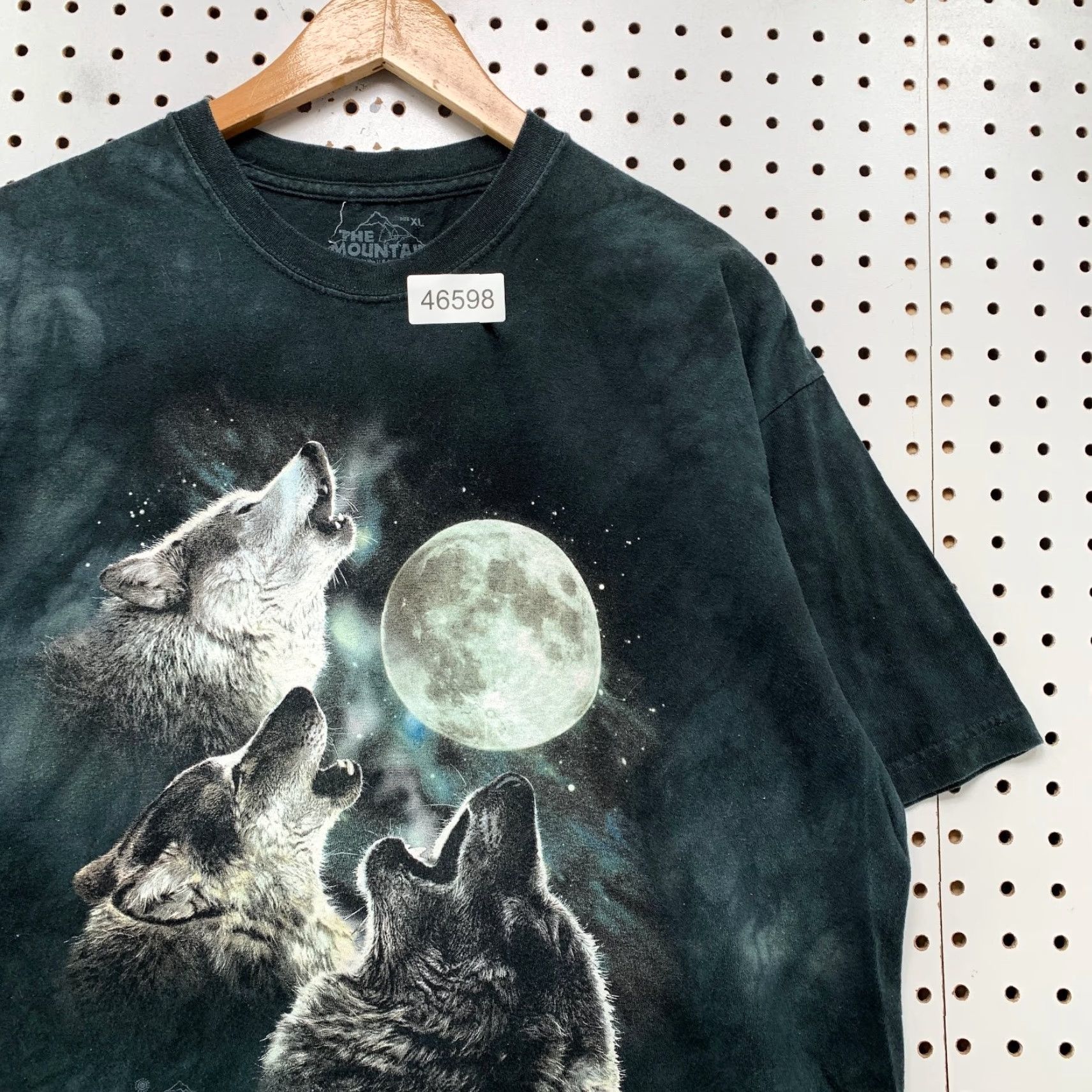 The Mountain The Mountain Wolf Moon T Shirt Mens XL Black Wolves Howling Tie Dye Made Usa Size US XL / EU 56 / 4 - 7 Thumbnail