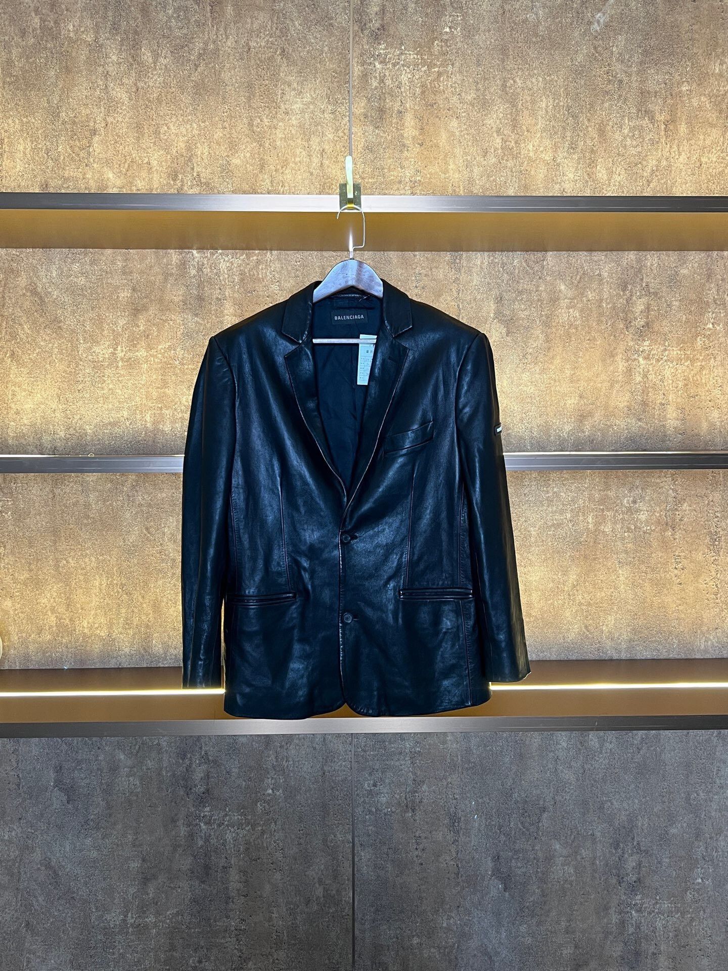 Balenciaga Balenciaga Formal Leather Jacket M Women Size M / US 6-8 / IT 42-44 - 1 Thumbnail