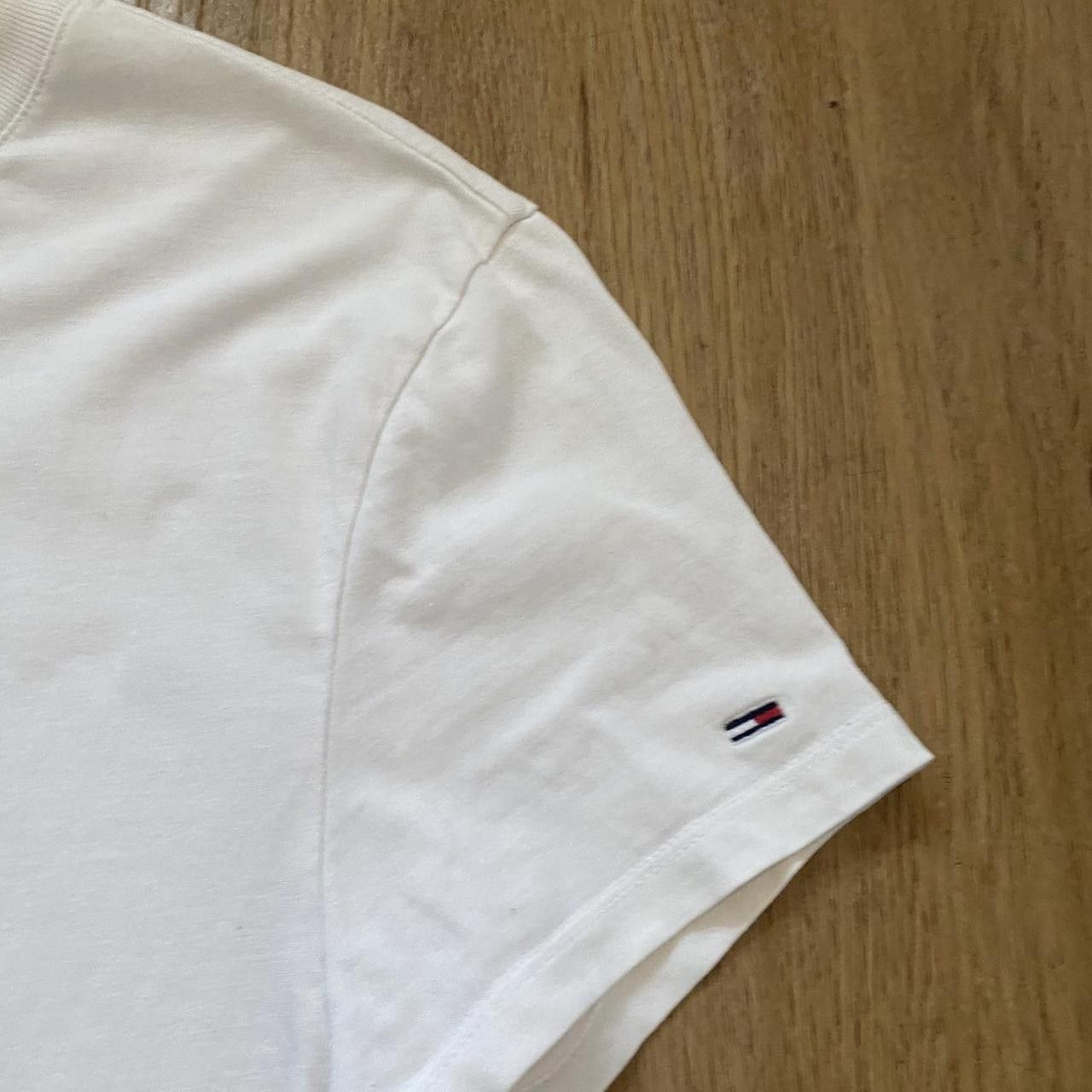 Tommy Hilfiger Tommy Hilfiger white cropped t-shirt with Size US M / EU 48-50 / 2 - 4 Thumbnail