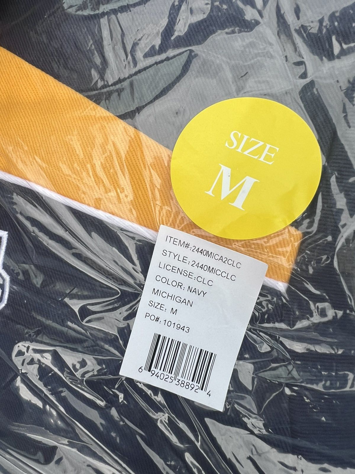 NCAA Michigan Wolverines Champions Franchise Club Bomber Size US L / EU 52-54 / 3 - 17 Thumbnail