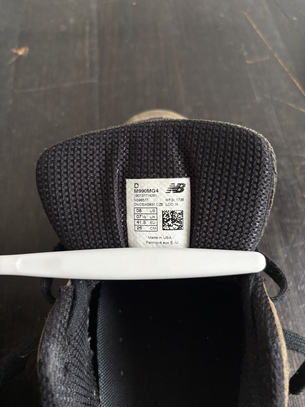 New Balance New Balance 990 V4 Size US 8 / EU 41 - 8 Thumbnail