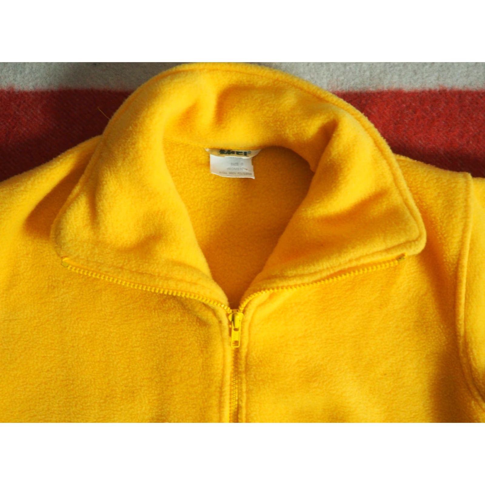 Vintage VTG 80s REI Yellow USA Made 1/2 Zip Outdoor Hiking Jacket Womens S User: VTG 80s REI Yellow USA Made 1/2 Zip Outdoor Hiking Jacket Womens S Size S / US 4 / IT 40 - 2 Thumbnail