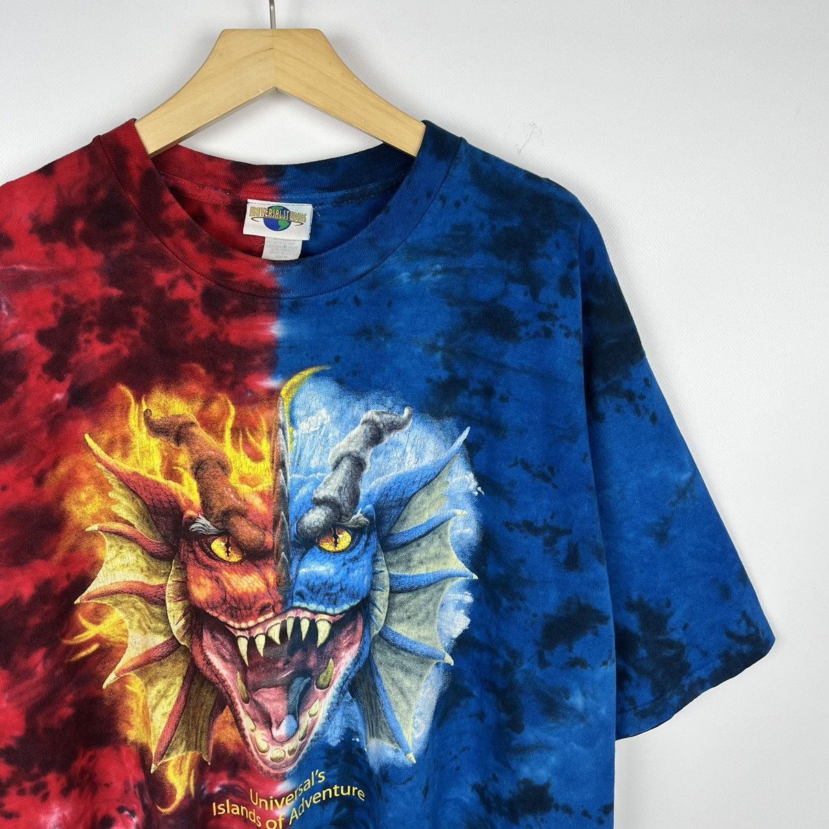 Universal Studios Vintage Universal Studios y2k dragon graphic tee 1999 Size US XL / EU 56 / 4 - 2 Thumbnail