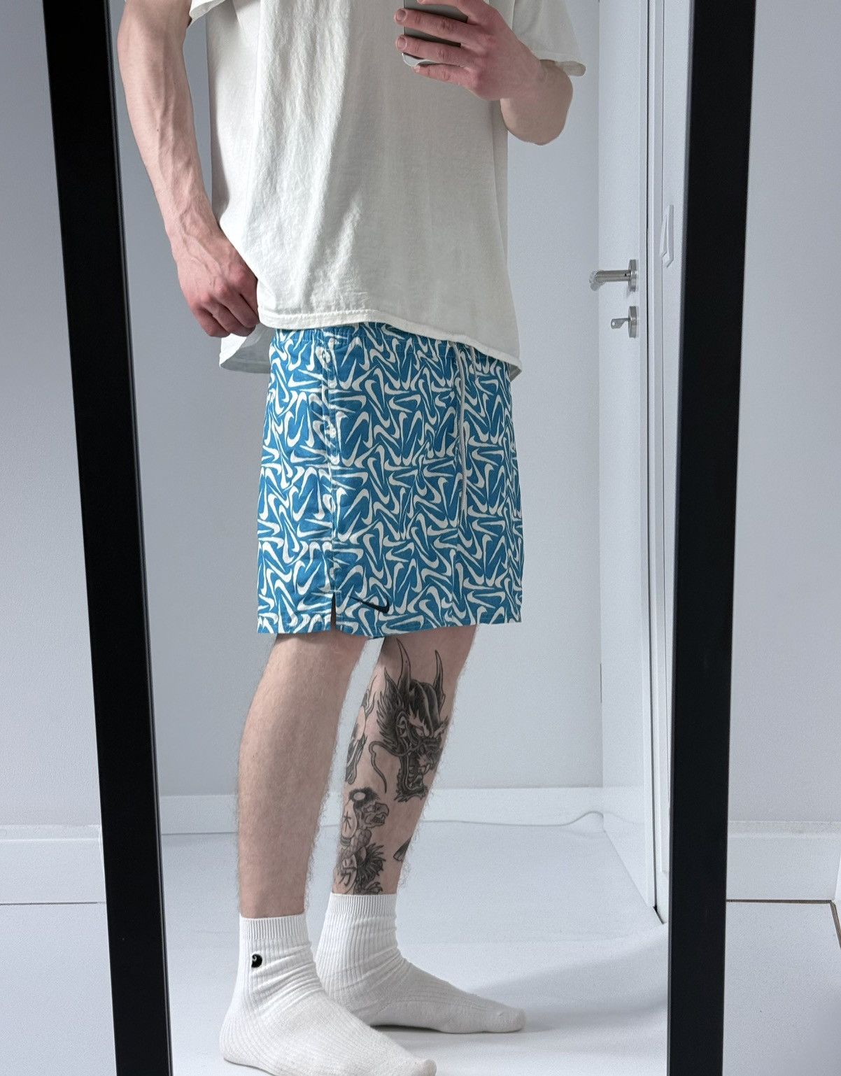 Nike Nike Swoosh Y2K streetwear nylon track shorts Size US 30 / EU 46 - 3 Thumbnail