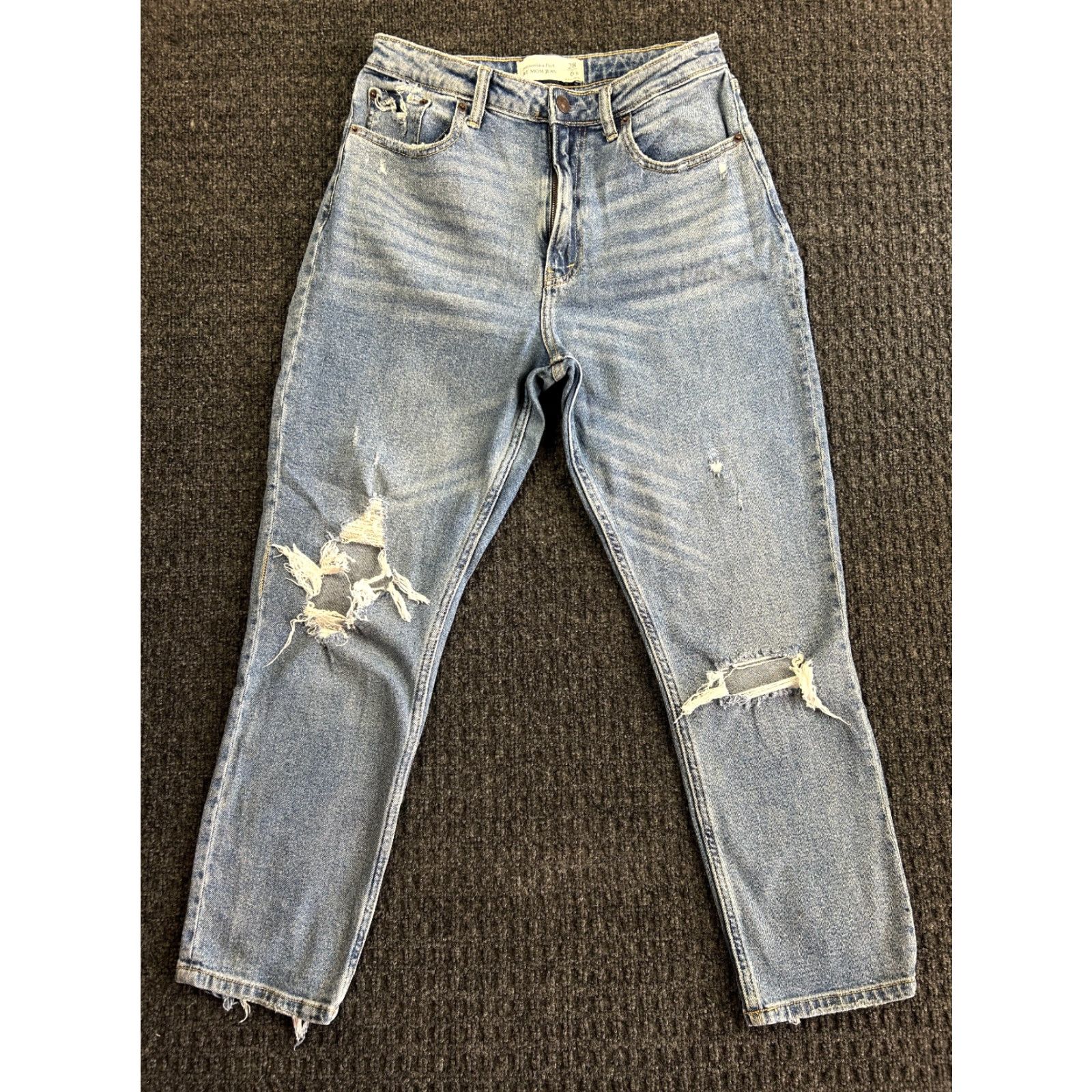 Abercrombie & Fitch Abercrombie & Fitch Jeans Women’s Mom Jean Curve Love 28 6 R Distressed Blue Denim Casual Jeans Womens Love 90s? Size 28" / US 6 / IT 42 - 2 Thumbnail
