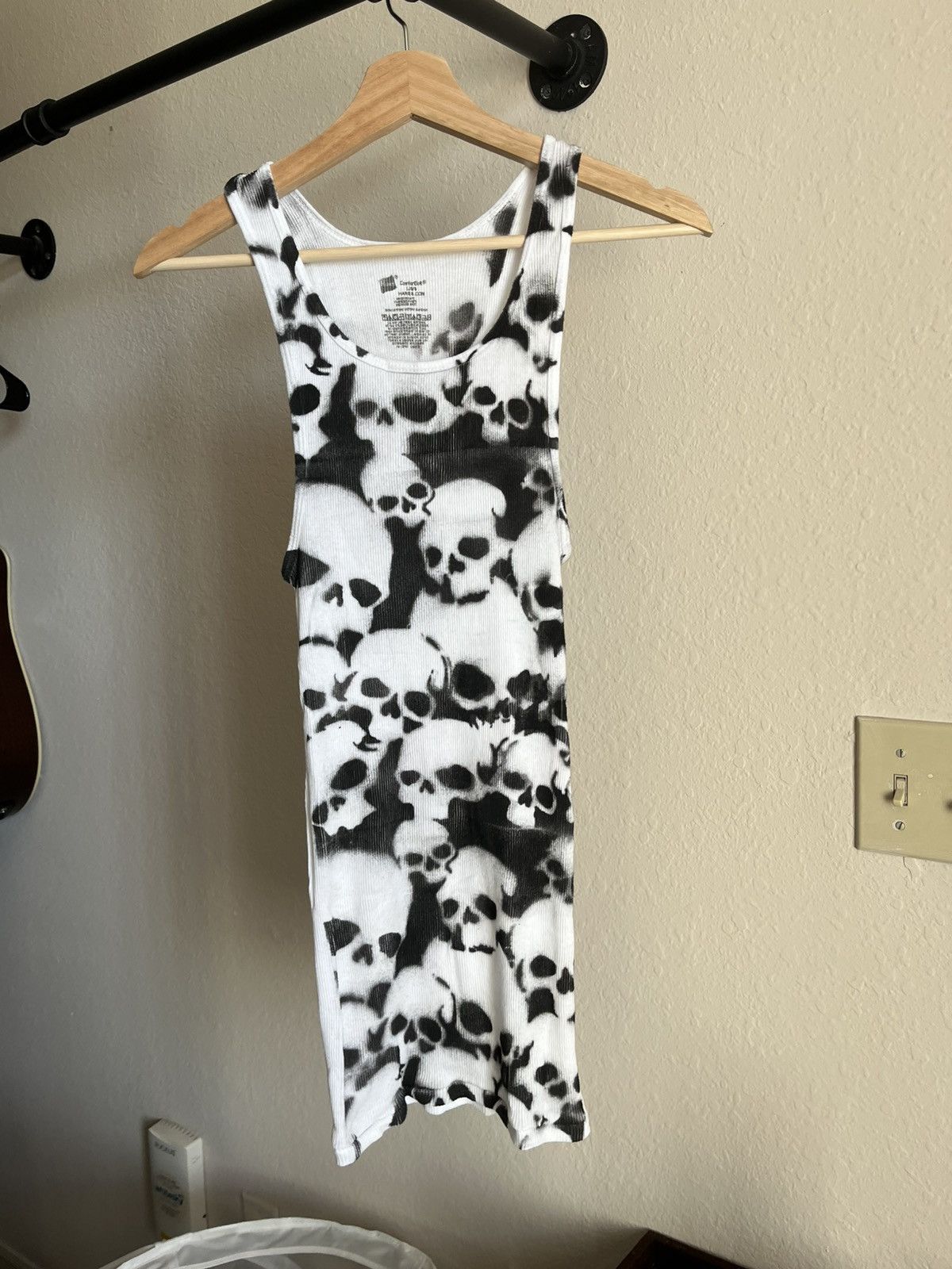 Other Custom Spray Skull Tank Top (Hanes Tag) Y2K Punk / Grunge Size US L / EU 52-54 / 3 - 1 Thumbnail