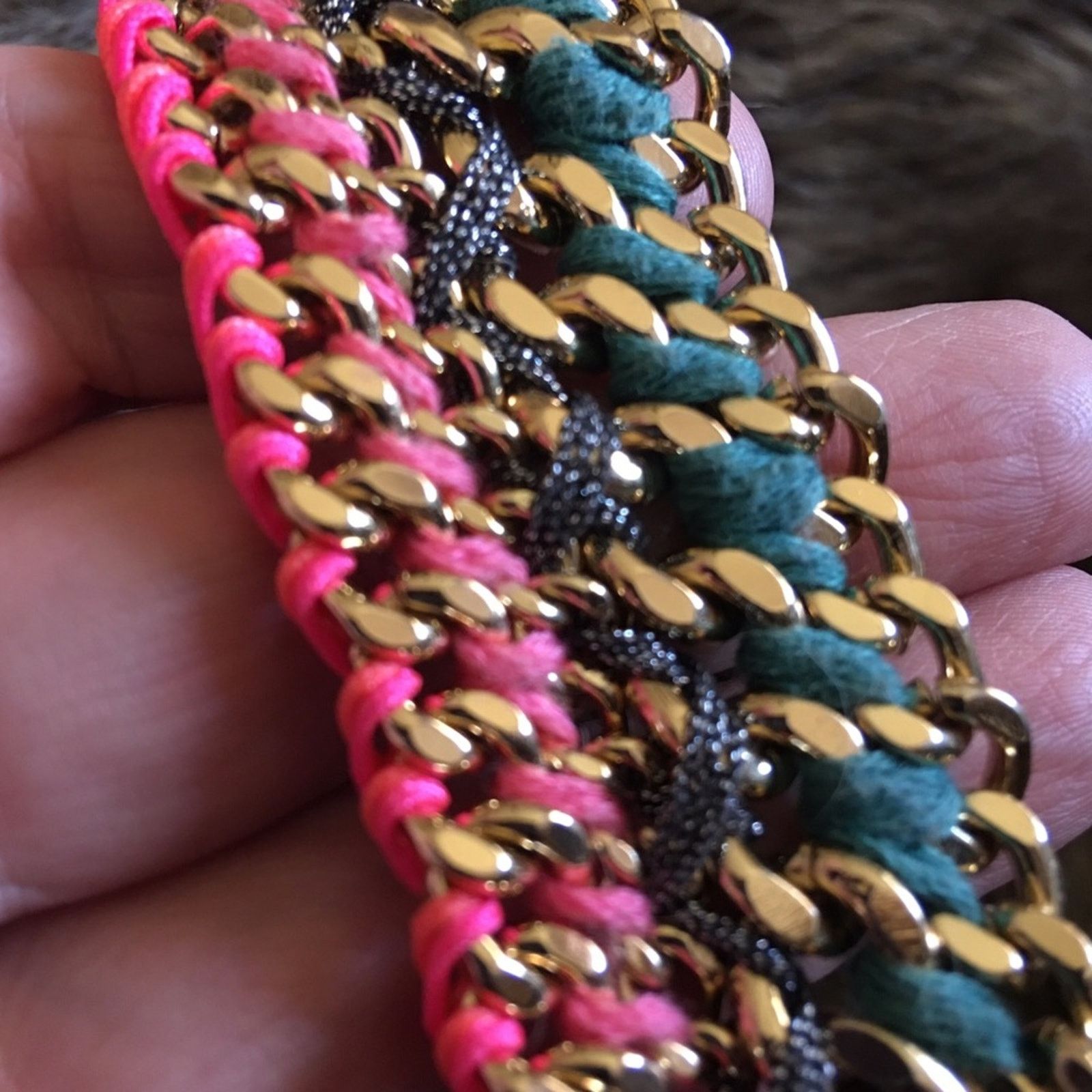 Jewelry Ribbon woven gold tone chain bracelet wing charm Size ONE SIZE - 7 Thumbnail