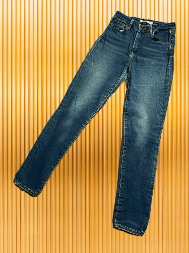 Levi's × Vintage Vintage Levi’s 721 skinny distressed jeans denim size 28 Size 28" / US 6 / IT 42 - 1 Thumbnail