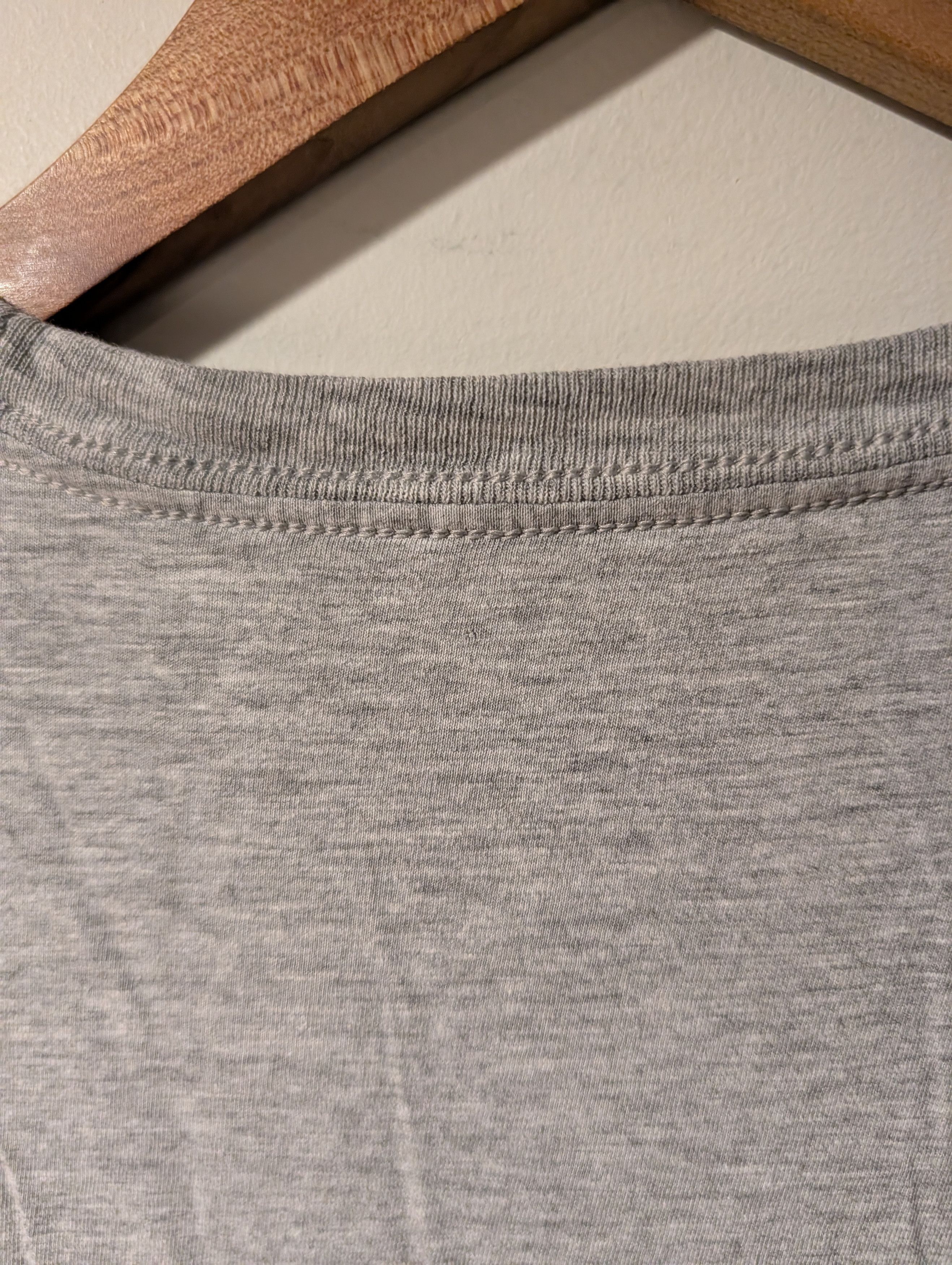 Oakley Vintage Oakley Spell Out Logo Gray Large T-Shirt Size US L / EU 52-54 / 3 - 8 Thumbnail