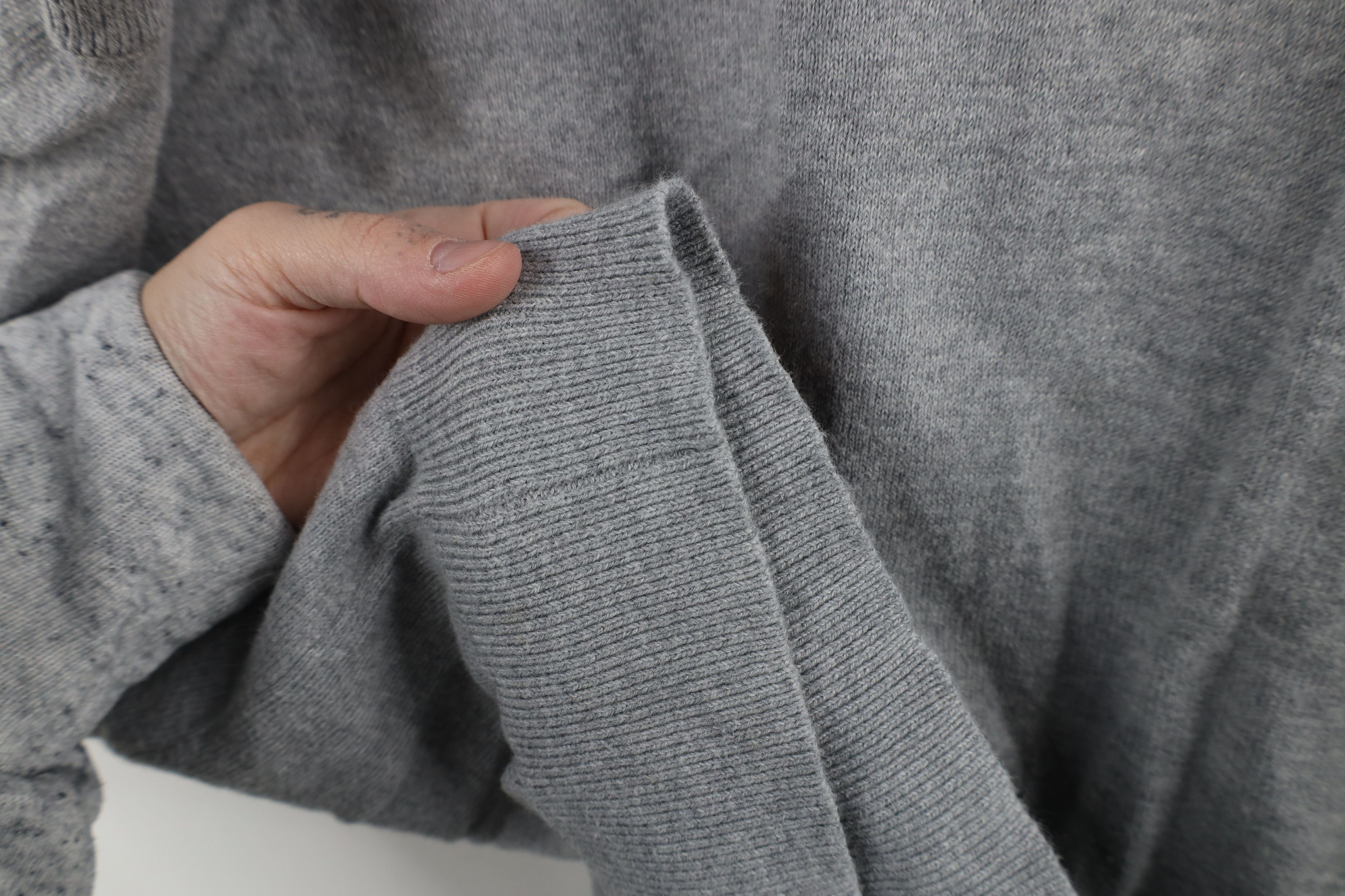 L.L. Bean × Vintage Vintage LL Bean Cashmere Knit V-Neck Sweater Vest Gray Size US XL / EU 56 / 4 - 7 Thumbnail