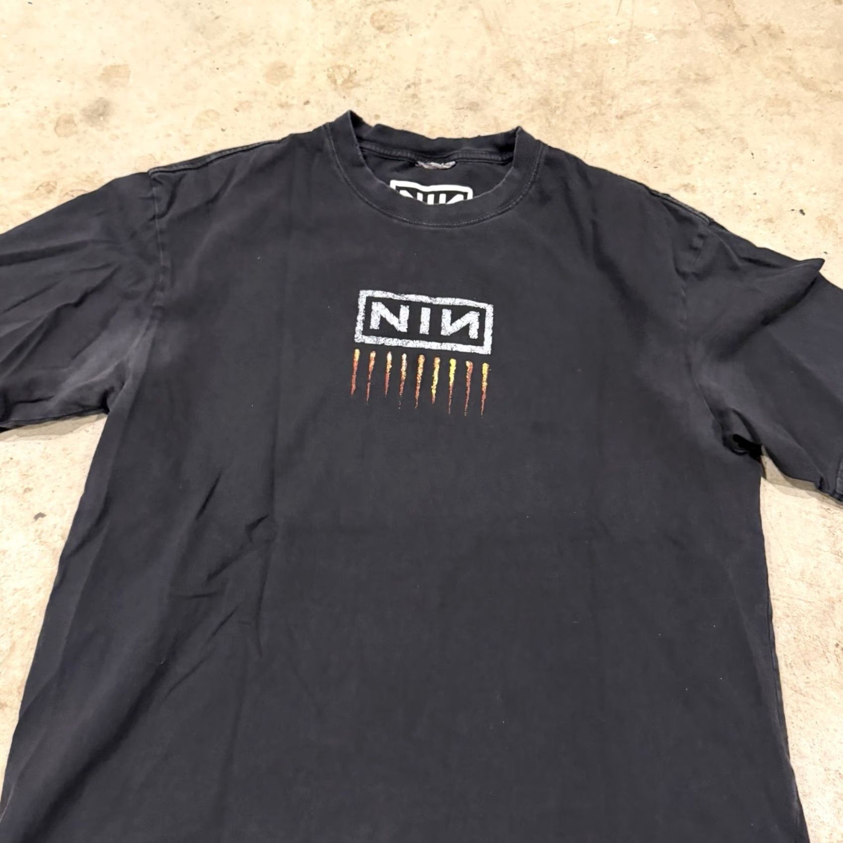 Vintage VINTAGE Nine Inch Nails The Downward Spiral T-Shirt Rock Band Shirt M/L Black Short Sleeve Mens 90s Grunge Punk Gothic Shirt Size US M / EU 48-50 / 2 - 4 Thumbnail