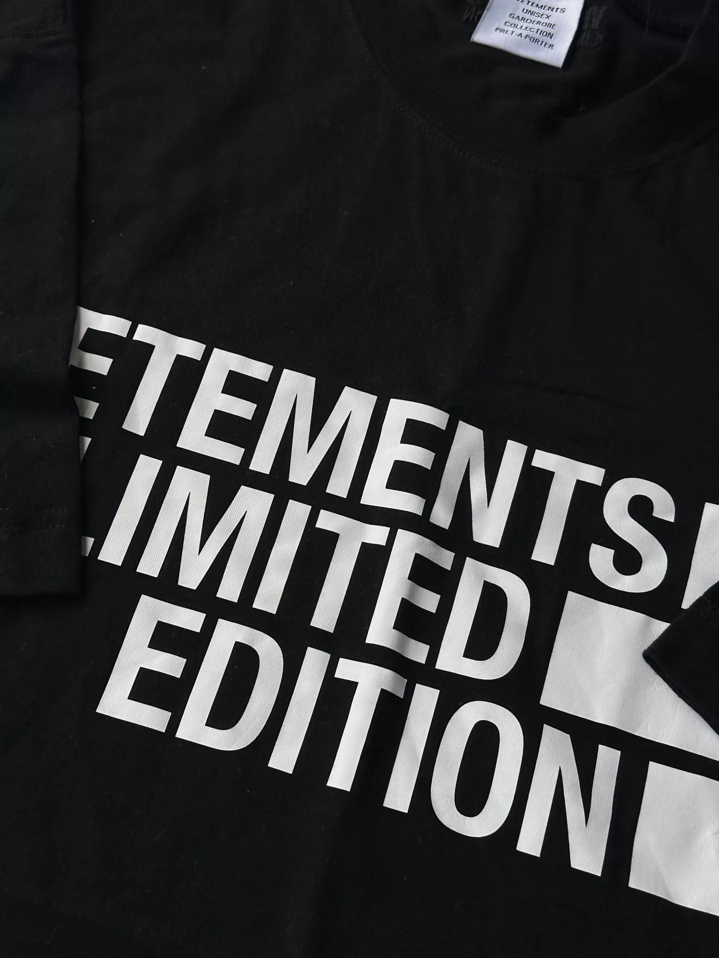 Vetements Vetements Uni Letter Print T-Shirt Size US M / EU 48-50 / 2 - 2 Thumbnail