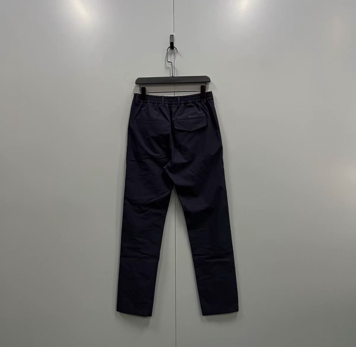 Burberry Burberry Navy Straight-leg Trousers J41 Size 30" / US 8 / IT 44 - 2 Thumbnail