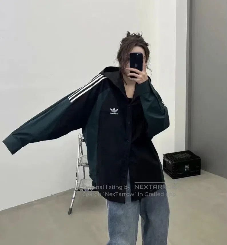 Balenciaga Balenciaga Color-blocked side stripe logo cotton hooded si Size US L / EU 52-54 / 3 - 8 Thumbnail