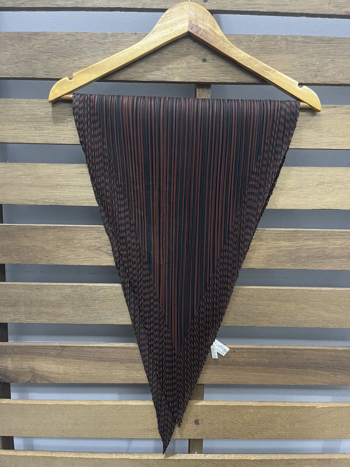 Pleats Please Issey Miyake Issey Miyake Pleats Please "Madame-T" Inspired Zigzag Scarf Size ONE SIZE - 4 Thumbnail
