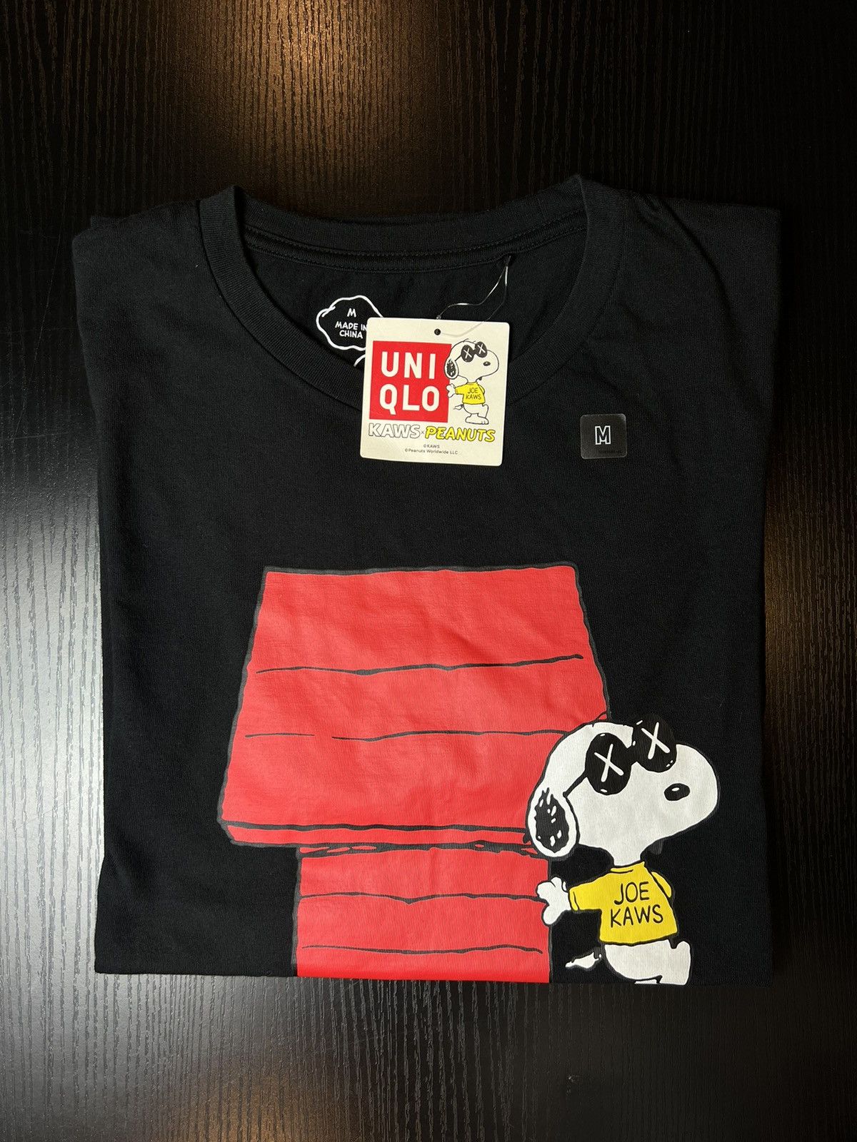 Kaws × Uniqlo Kaws x Uniqlo x Peanuts Size US M / EU 48-50 / 2 - 1 Thumbnail