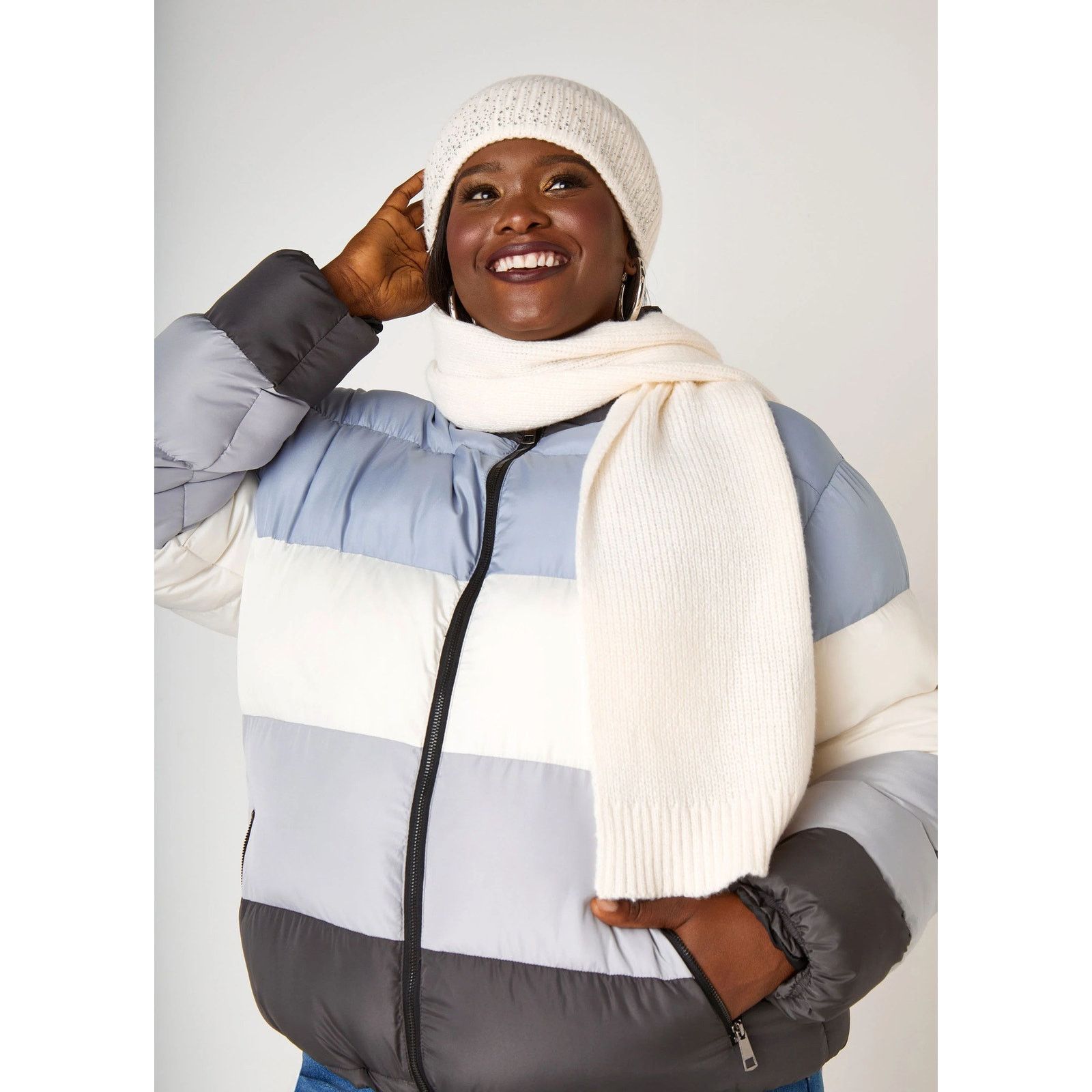 Other NEW Crystal Embellished Soft Rib Knit Hat & Scarf Gift Set Size ONE SIZE - 6 Thumbnail