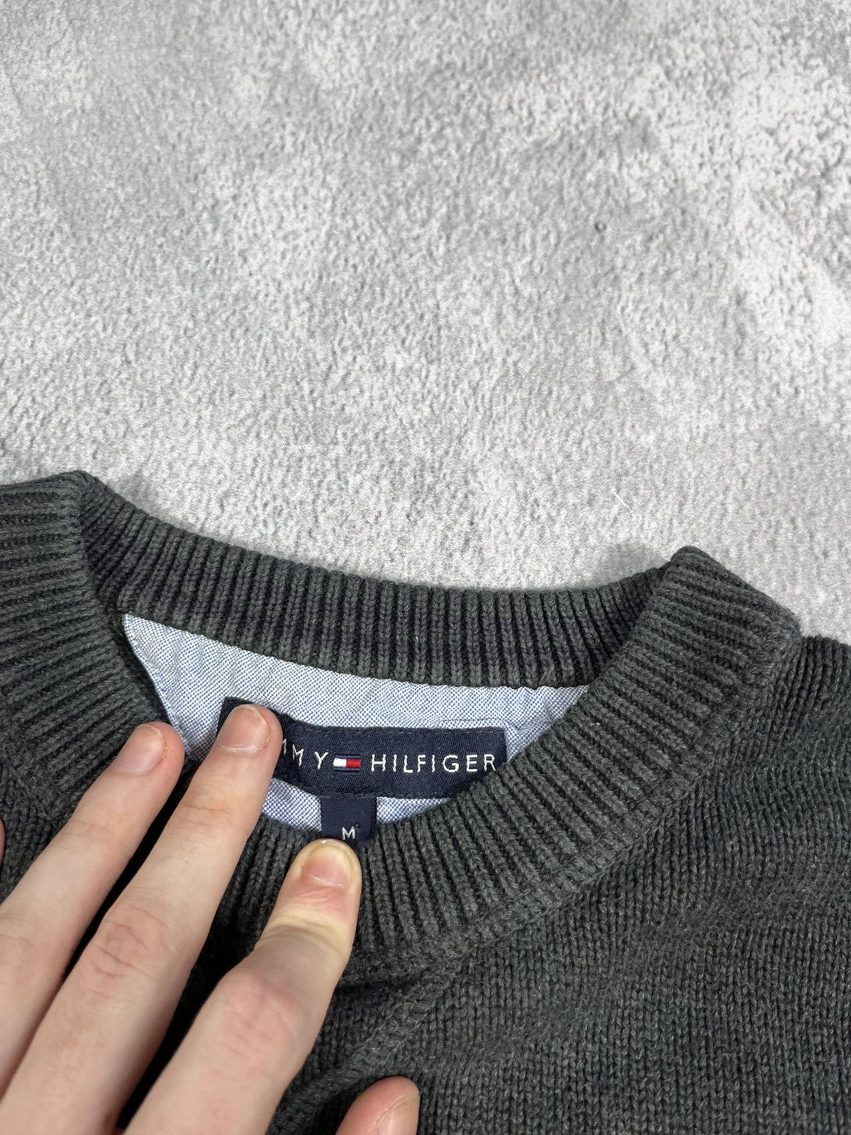 Tommy Hilfiger × Vintage Vintage Y2K Tommy Hilfiger sweater old money style size M Size US M / EU 48-50 / 2 - 5 Thumbnail