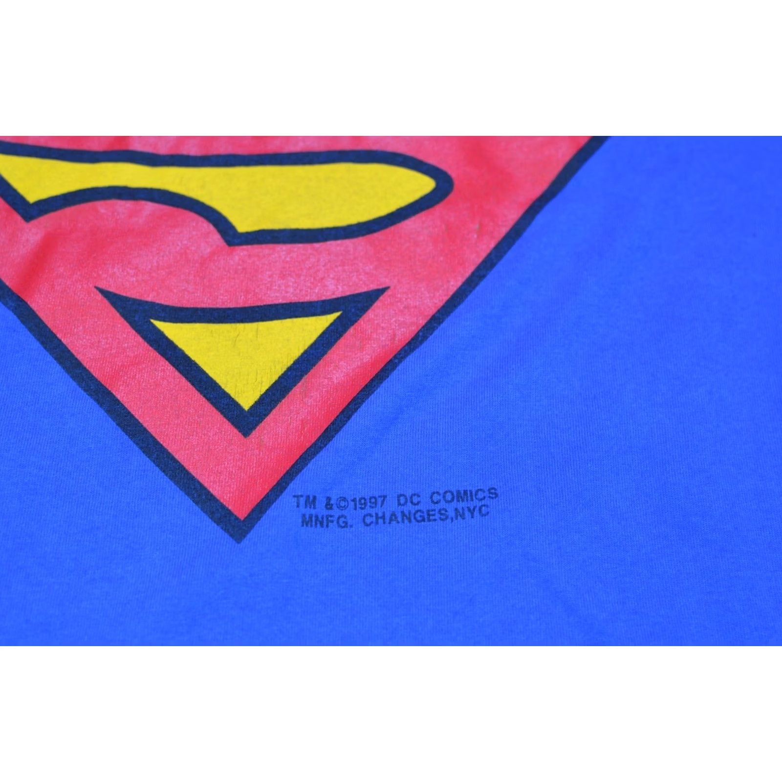 Gildan Gildan Superman 1997 DC Comics Vintage T-Shirt Tee M Blue 90s Mens Shirt Size US M / EU 48-50 / 2 - 3 Thumbnail