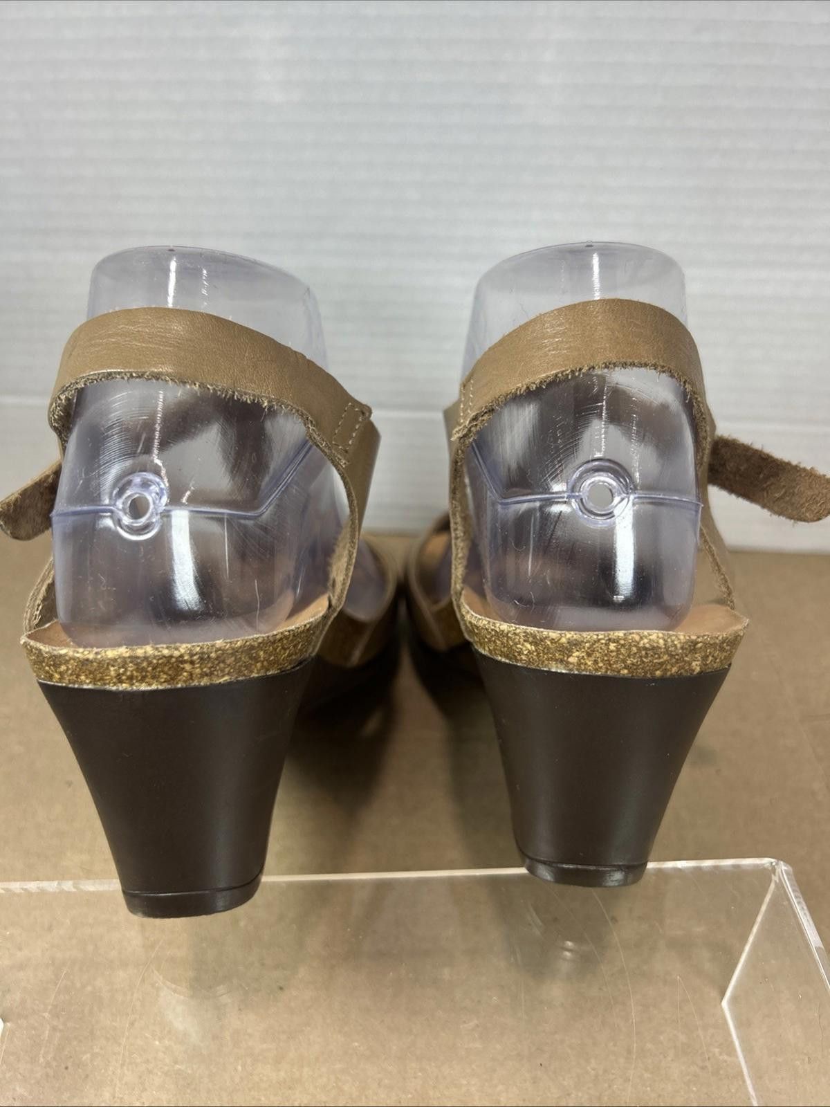 Designer PEDRO INIESTA Tan Leather Sandals Shoes Spain Sz 10M Women Size US 10 / IT 40 - 5 Thumbnail