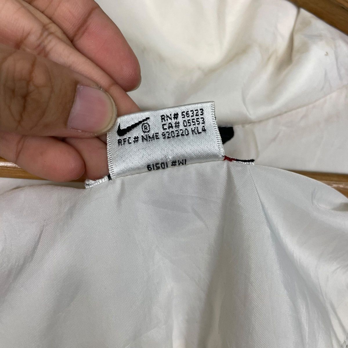 Nike Vintage Nike Swoosh Big Logo Jacket Size US XL / EU 56 / 4 - 17 Thumbnail