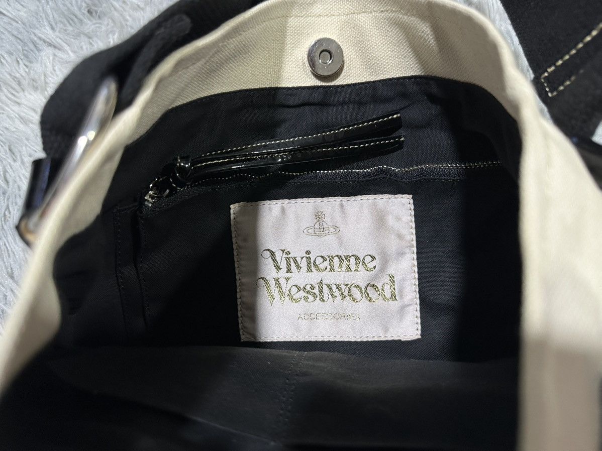 Vivienne Westwood 🔥Y2K Vivienne Westwood Orb Patent Leather Crossbody Bag Size ONE SIZE - 6 Thumbnail