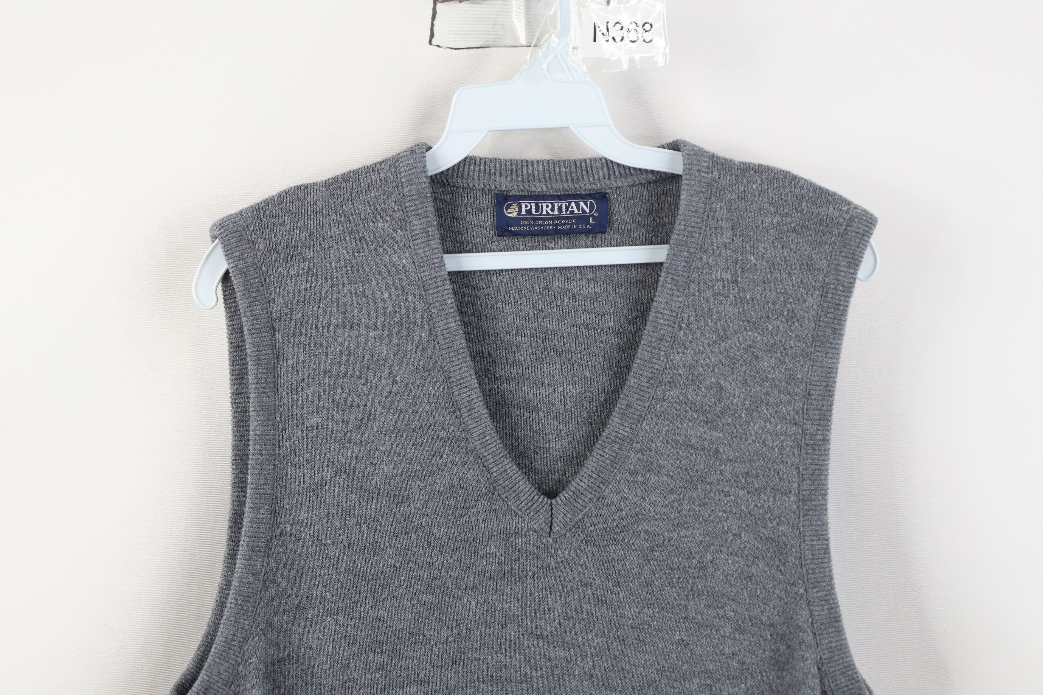 Vintage Vintage 70s Streetwear Knit V-Neck Sweater Vest Gray USA Size L / US 10 / IT 46 - 2 Thumbnail