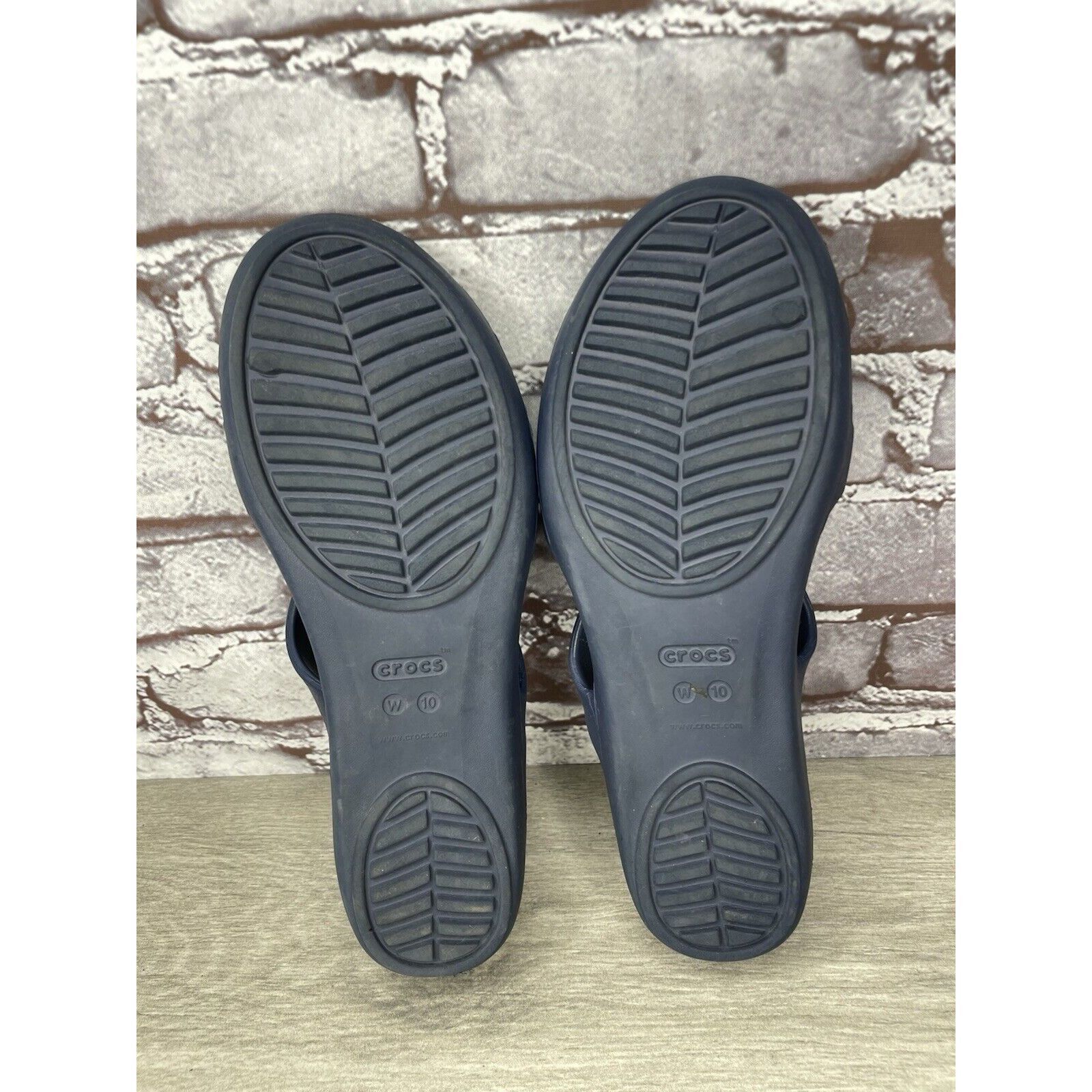 Crocs Crocs KELLI Iconic Comfort Navy Blue Slip On Slides Sandals Size US 10 / IT 40 - 8 Thumbnail