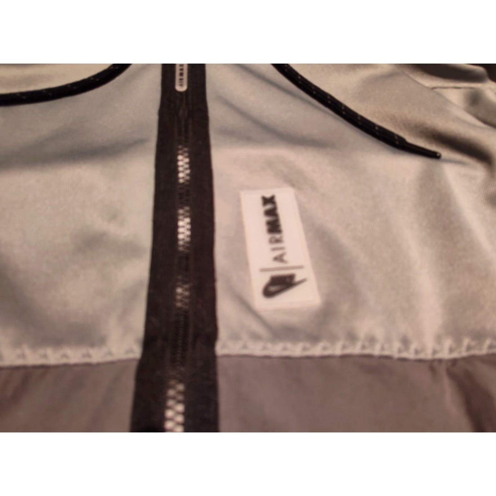 Nike NIKE NSW Air Max Grid Full Zip Hoodie Jacket Coat Woven Grey S EUC Men Grey Zip Windproof Full Zip AirMax Jacket Size US S / EU 44-46 / 1 - 5 Thumbnail