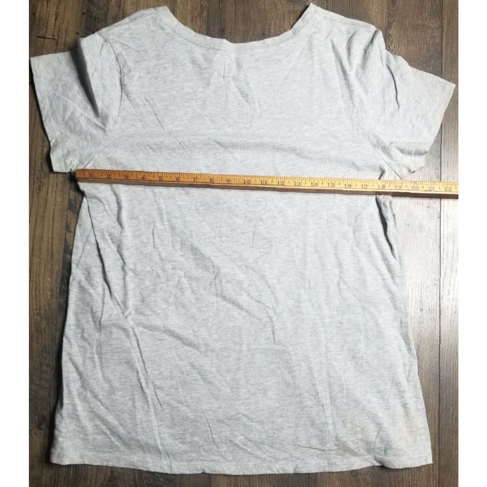 Disney Disney T-Shirt Women’s XL Gray Minnie Mouse Distressed Short Sleeve Shirt Size XL / US 12-14 / IT 48-50 - 6 Thumbnail