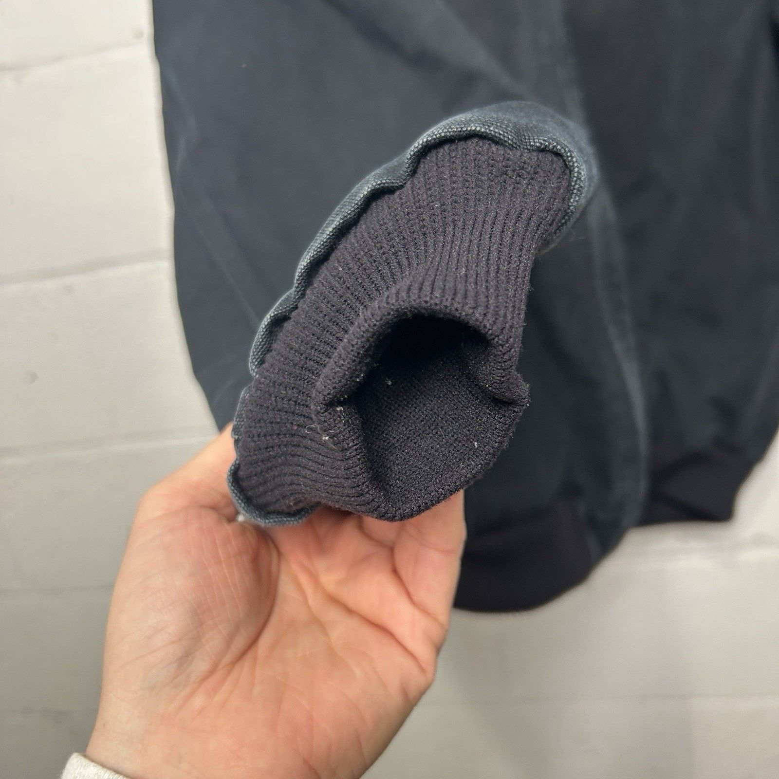 Carhartt Vintage Carhartt Quilted Hooded Active Jacket “Black” J140 Size US M / EU 48-50 / 2 - 4 Thumbnail
