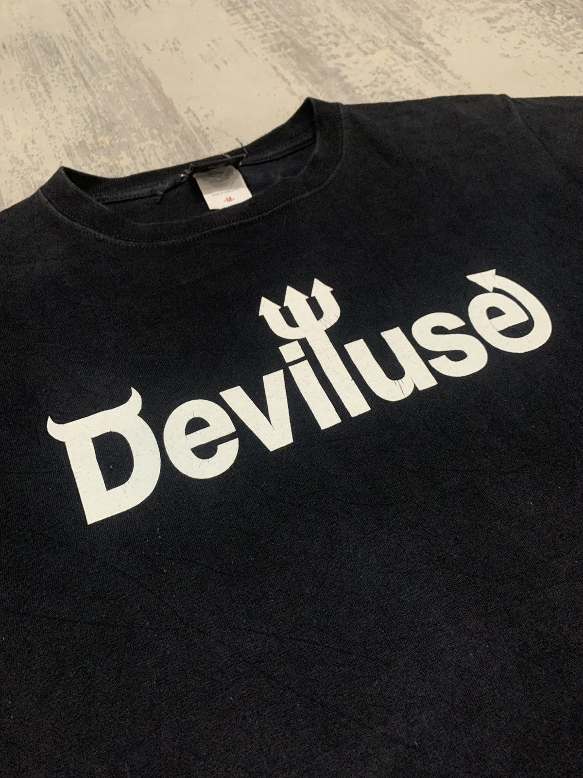 Japanese Brand VINTAGE DEVILUSE TSHIRT Size US M / EU 48-50 / 2 - 5 Thumbnail