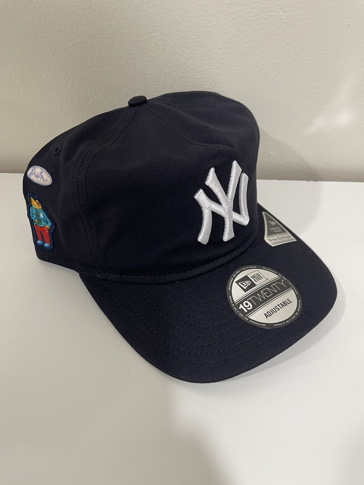 New Era Bad Bunny X New Era X MLB Nuevayol Yankees 19Twenty Hat Size ONE SIZE - 1 Thumbnail
