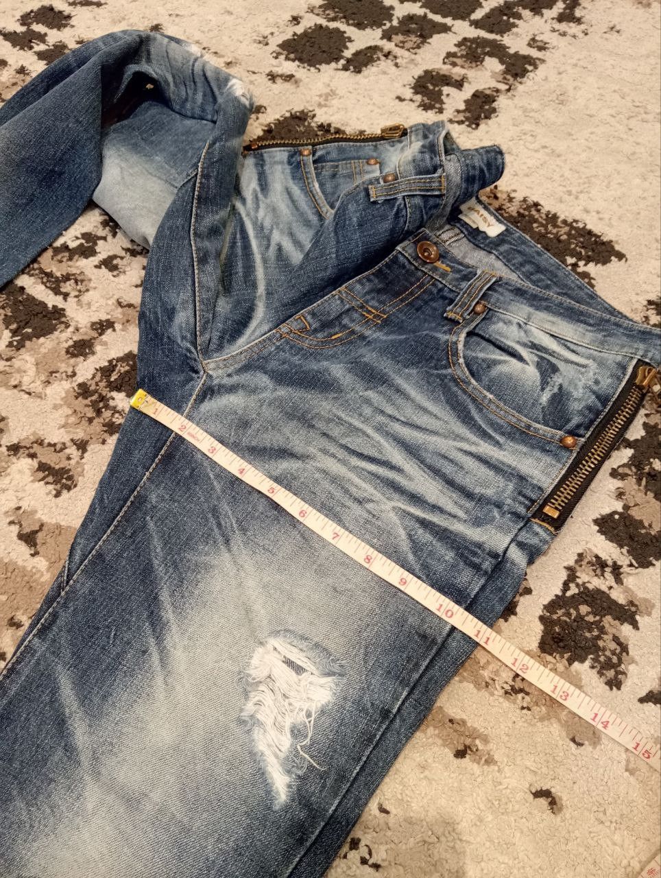 If Six Was Nine Vintage Daisy Distressed Jeans Size US 31 - 15 Thumbnail